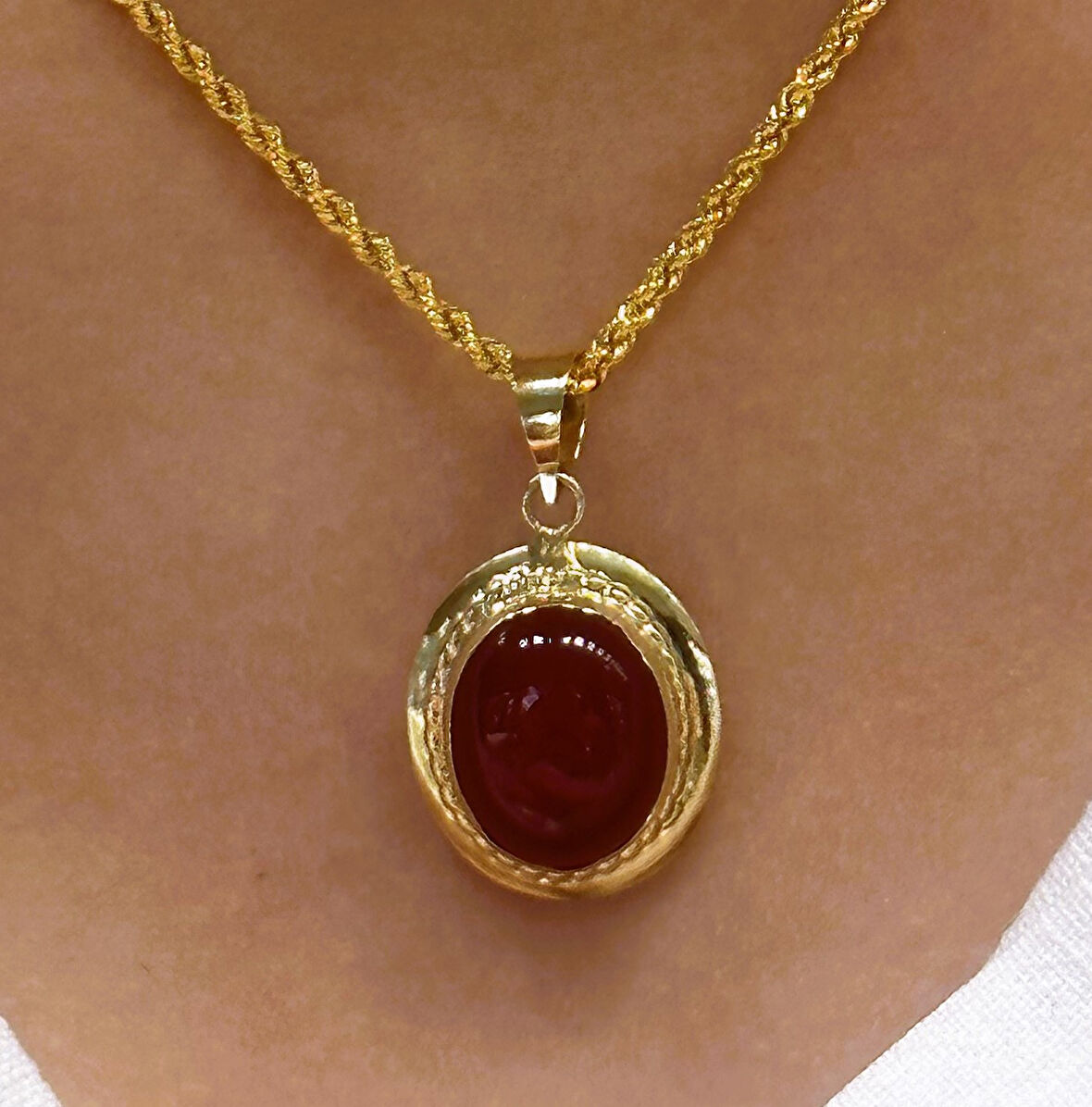  14 Ayar Altın Akik Taş Kadın Kolye Ucu