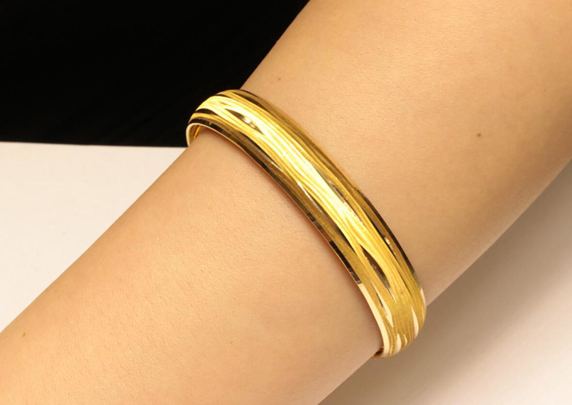 Kadın  Altın Desensiz Bilezik  2130