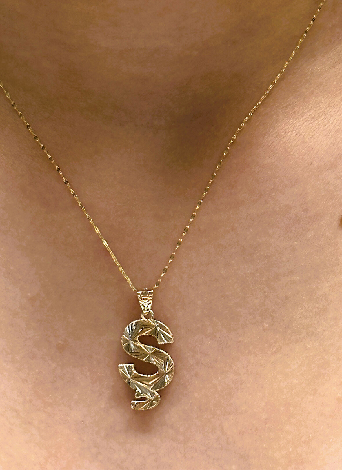  Altın 3 Boyutlu Ş Harfli Aynalı Zincir