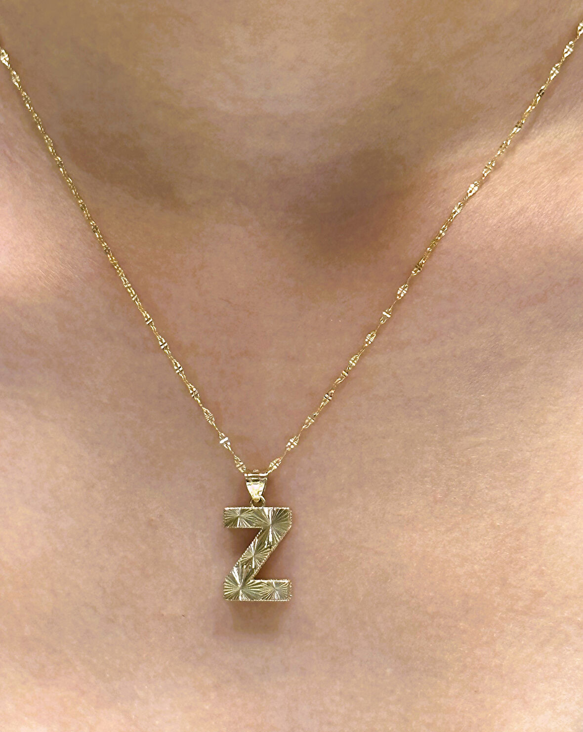 Altın 3 Boyutlu Z Harfli Aynalı Zincir