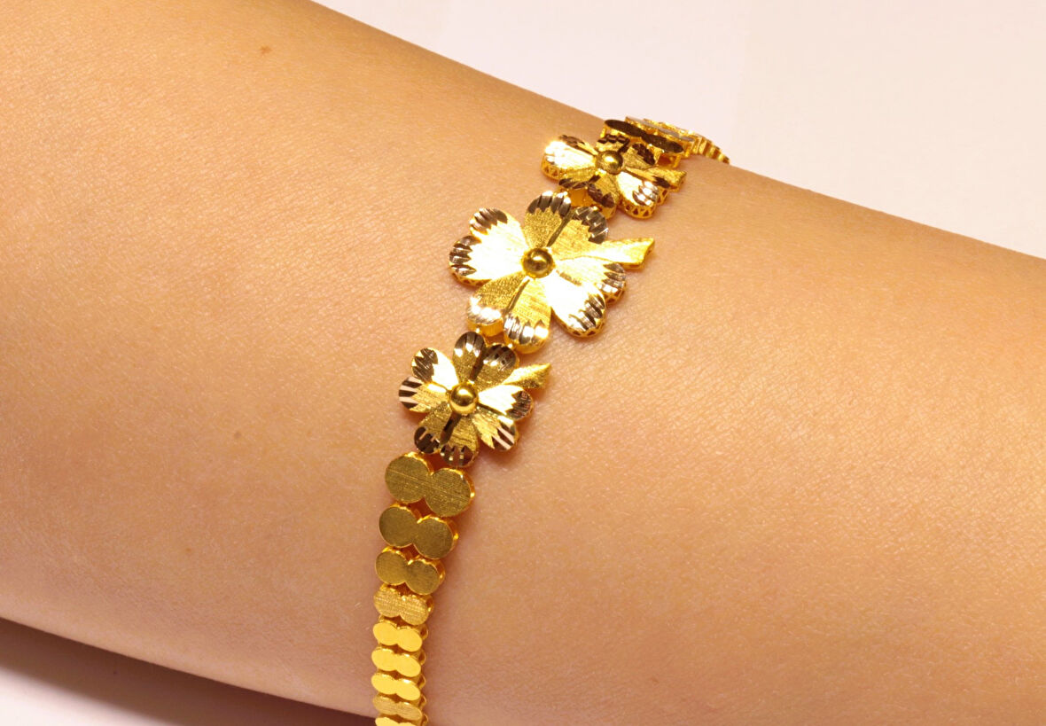  14 Ayar Altın Yonca Model Bileklik 2301