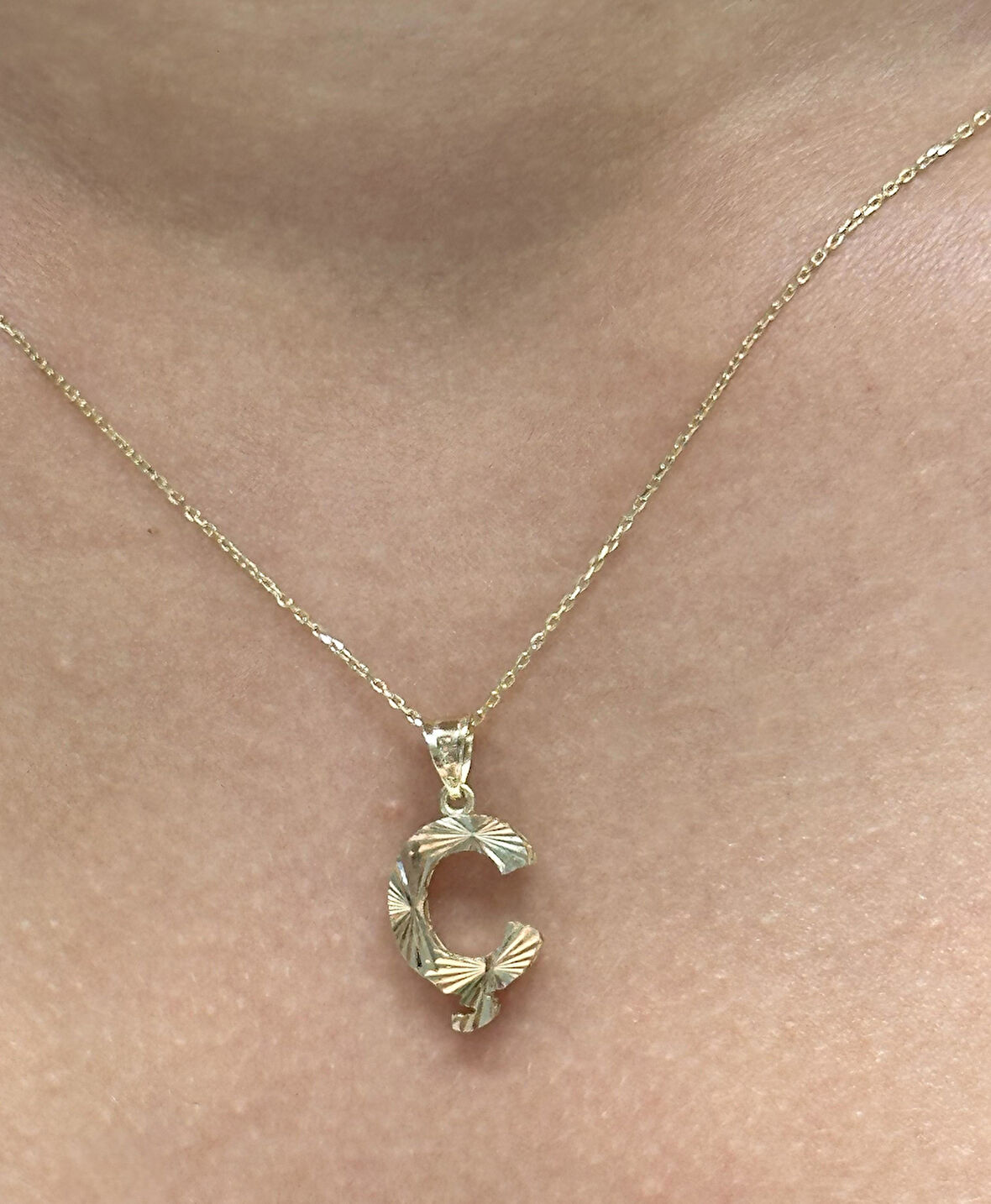 14 Ayar Altın 3 Boyutlu Ç Harfi