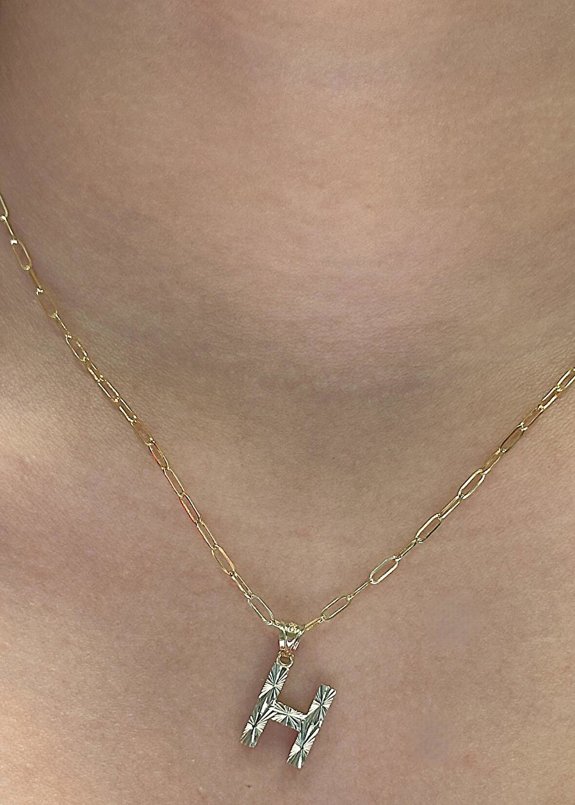  Altın 3 Boyutlu H Harfli Ataç Zincir