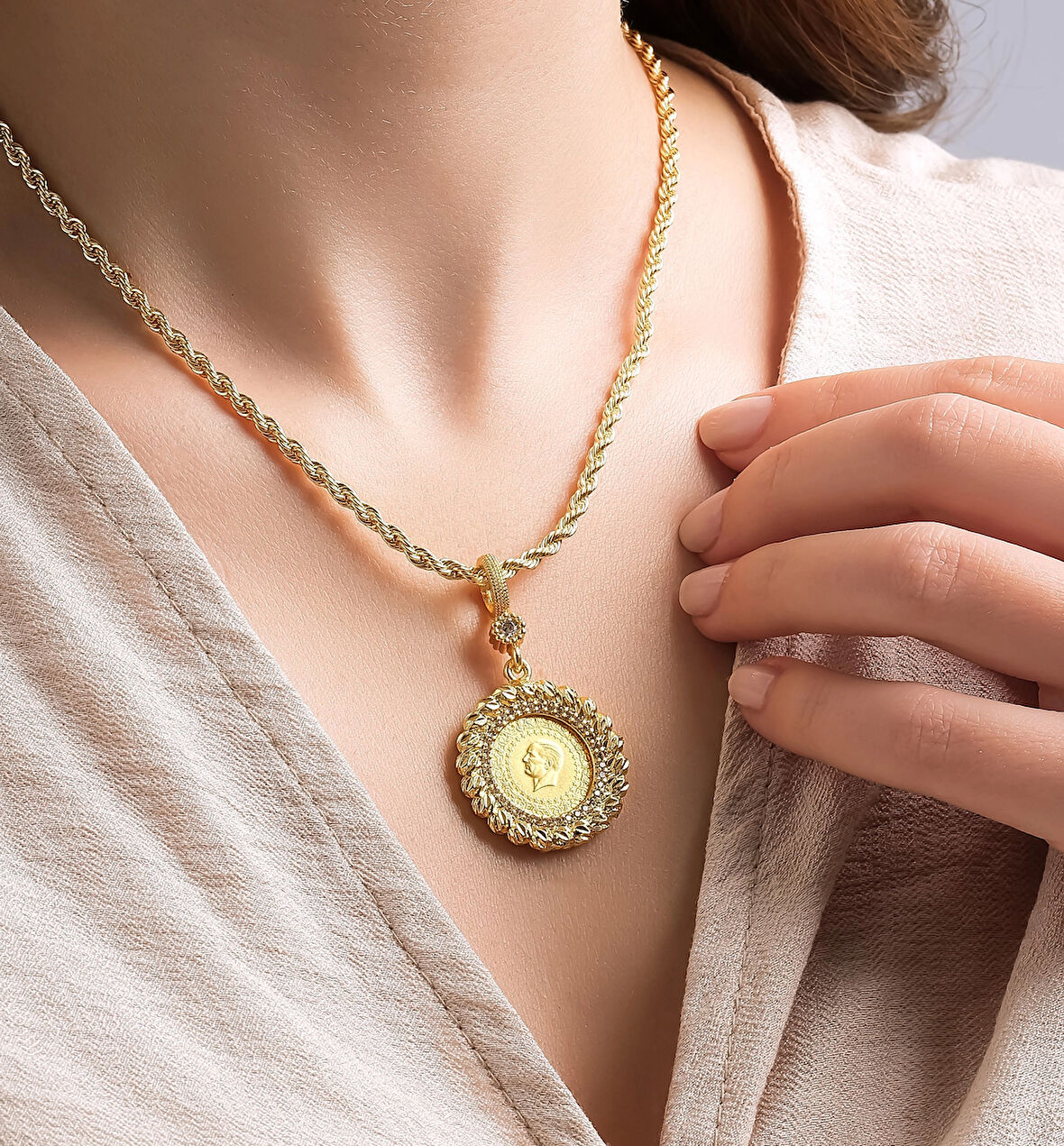  22 Ayar Çeyrek Altınlı Halat Zincir