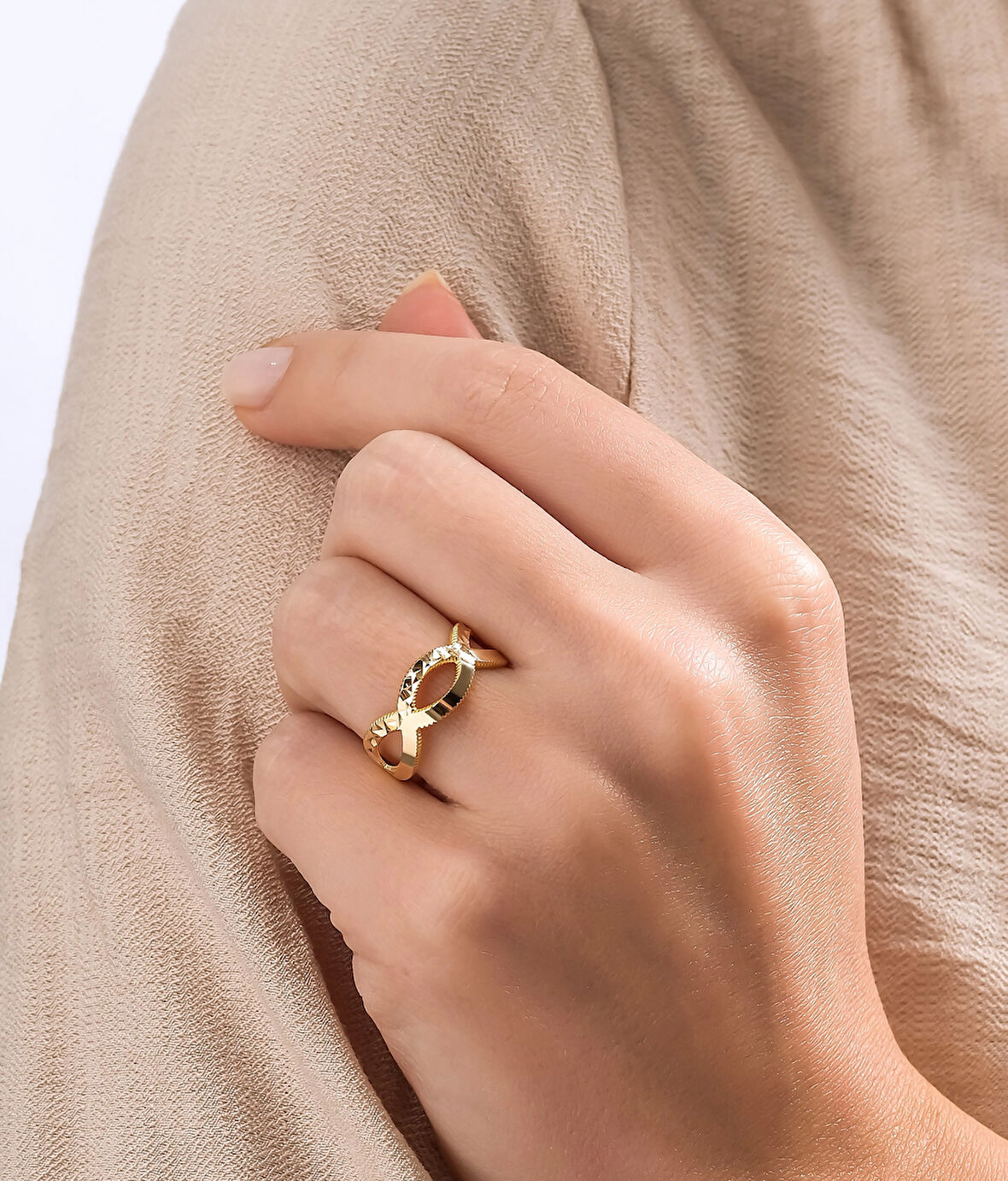 14 Ayar Altın Ajda Sonsuzluk Model Yüzük