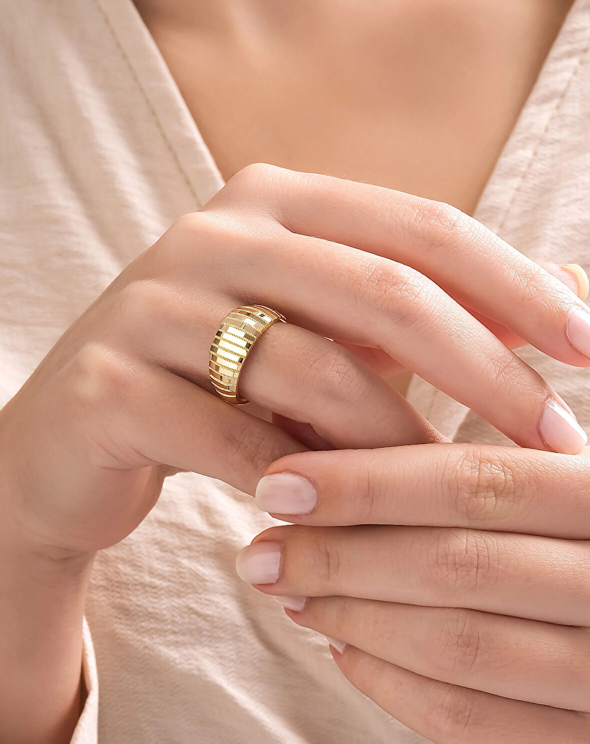 Altın Ajda Model Bombeli Yüzük