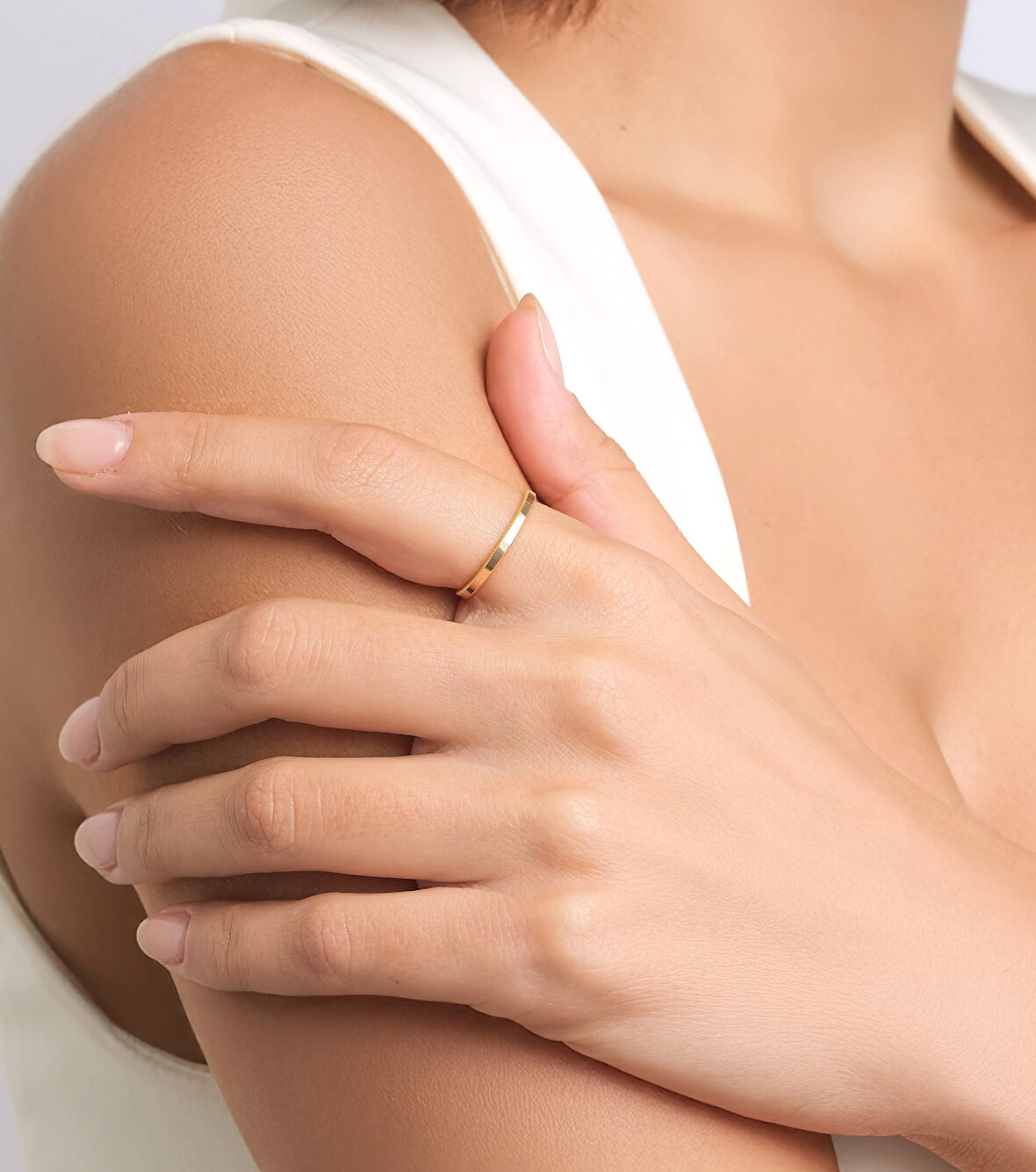 Altın Ajda Model Minimal Yüzük