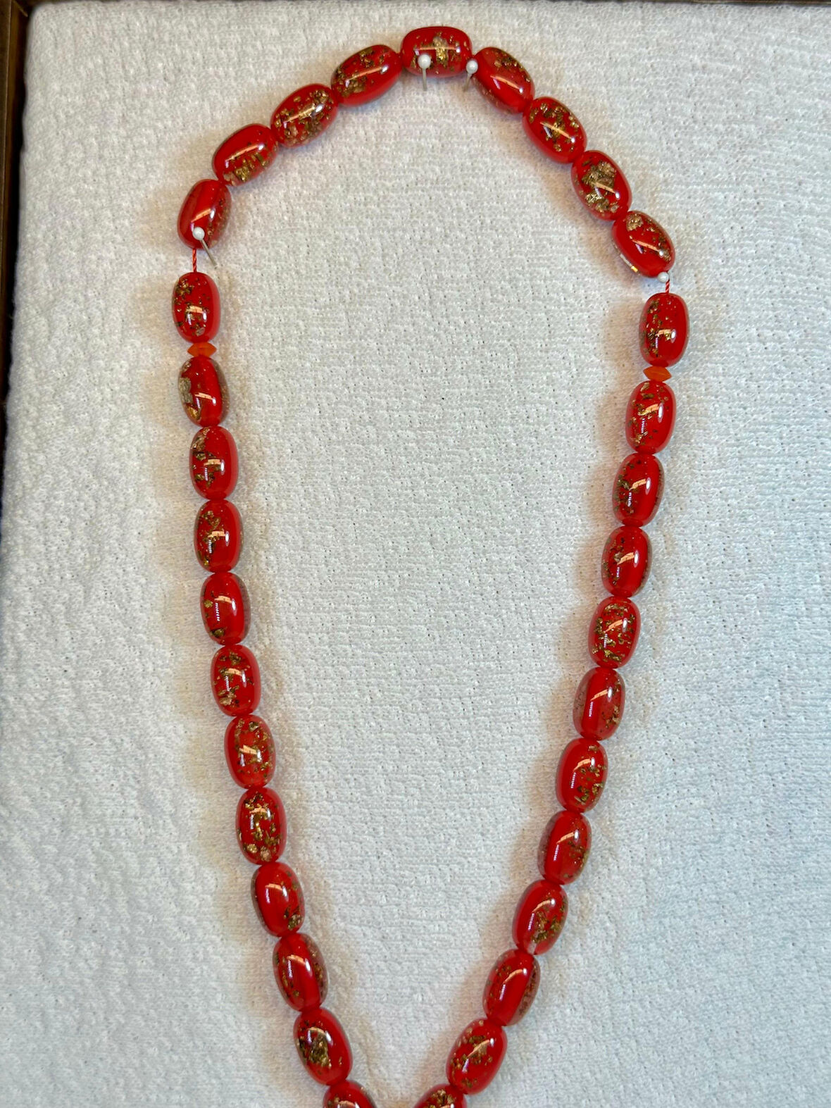 SEVGİLİYE ÖZEL HEDİYE TESBİH ALTIN VARAKLI KIRMIZI RENK KAPSÜL KESİM H-1011.