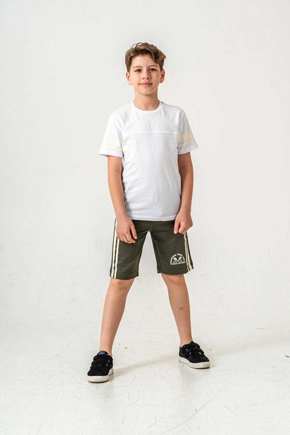 Bisiklet Yaka Erkek Çocuk Haki Şortlu İkili Takım