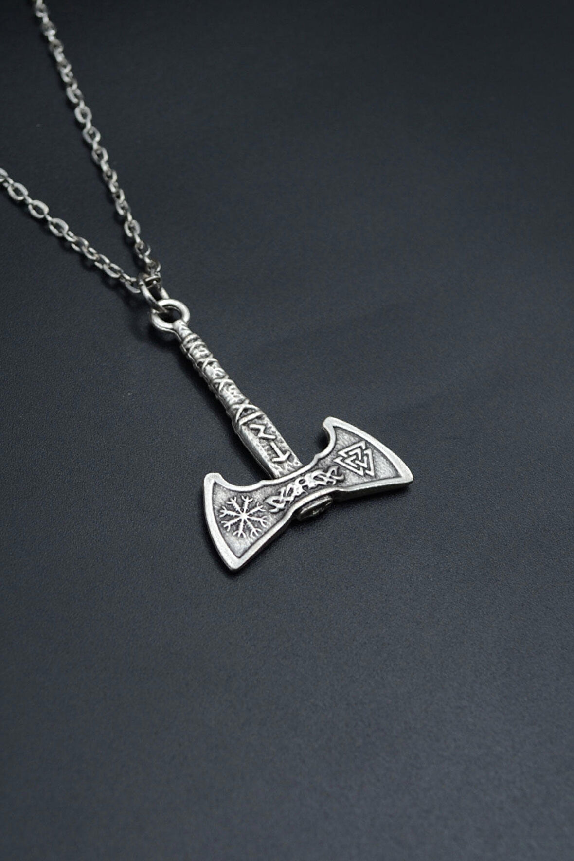 Viking Run Sembol Balta Düz Zincir Kolye