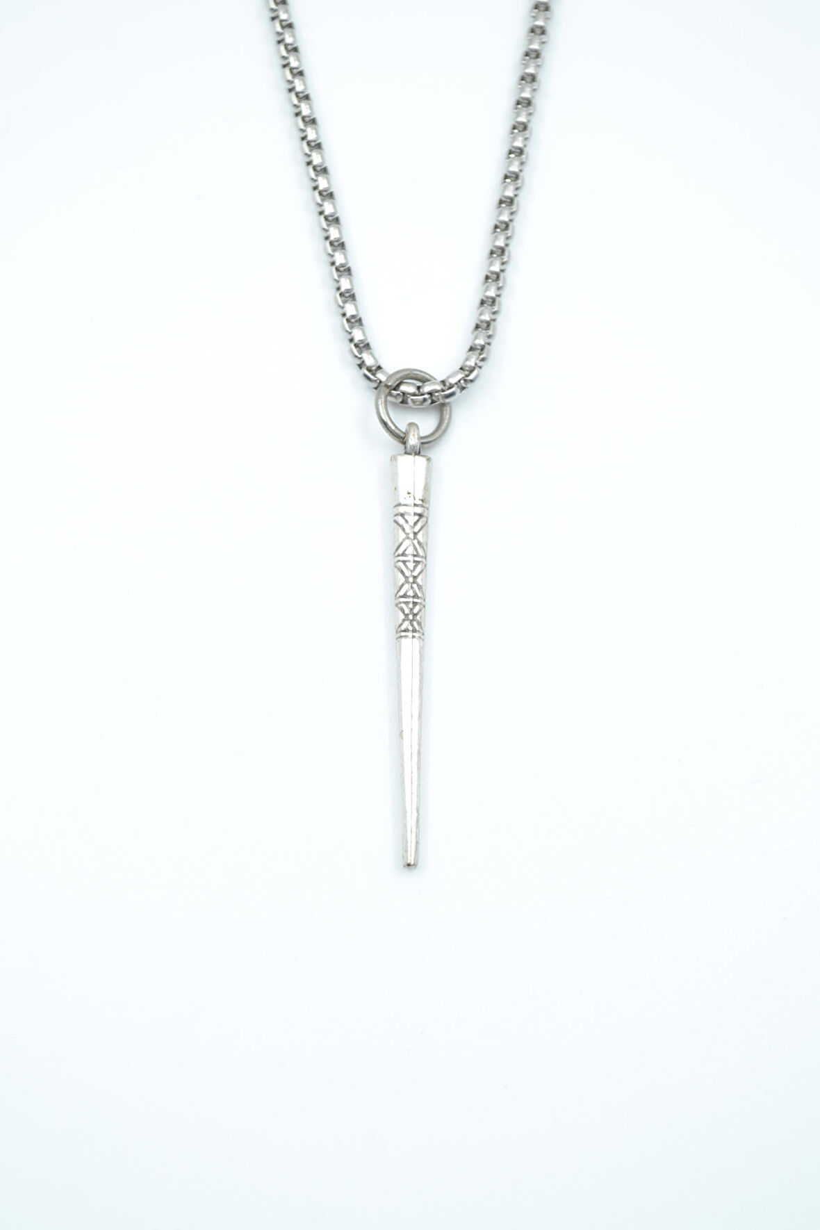 Etknik Desenli Çubuk, Örme Zincir Kolye