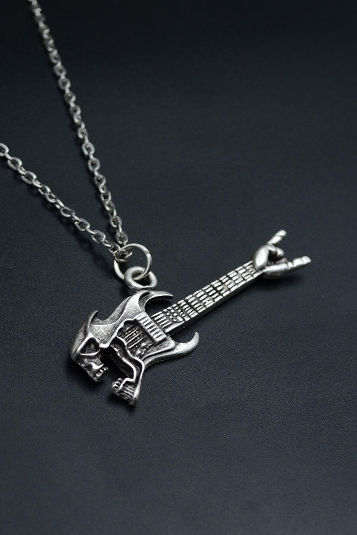 Kuru Kafa Elektro Gitar Düz Zincir Kolye