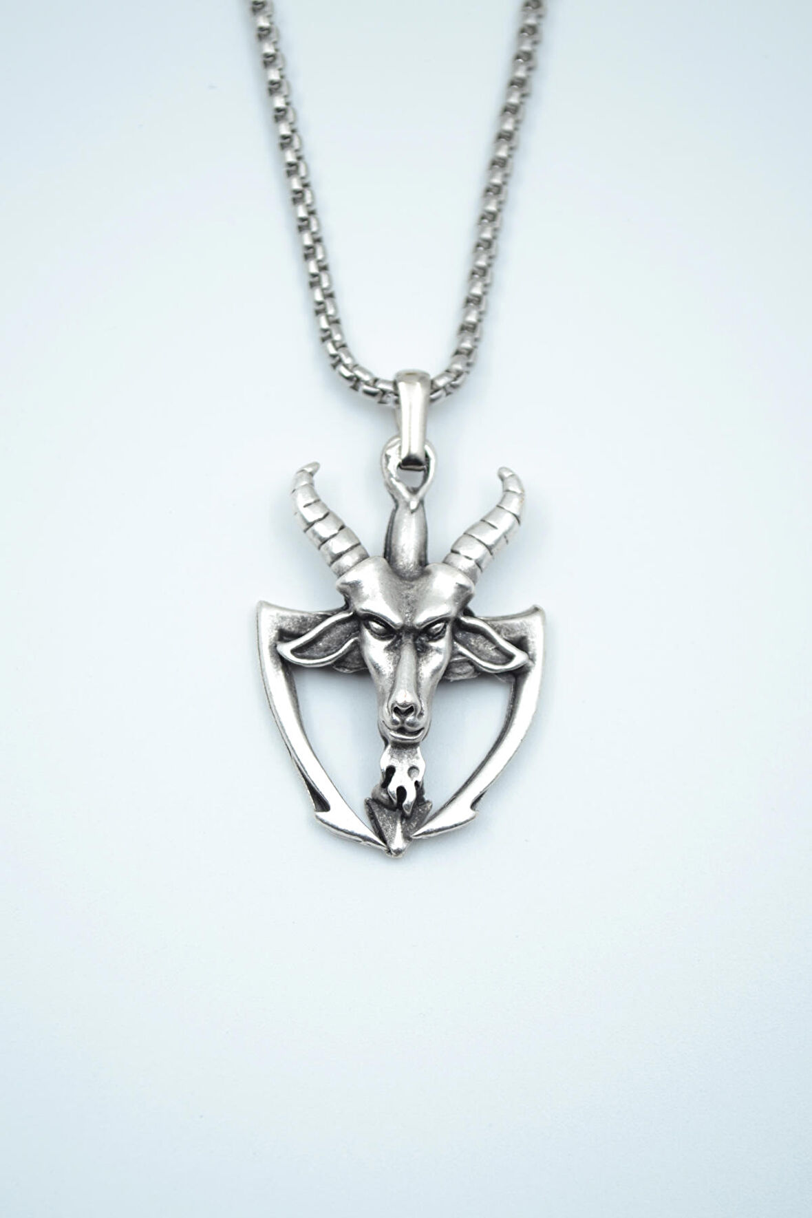 Pagan - Keçi Şeytan Örme Zincir Kolye