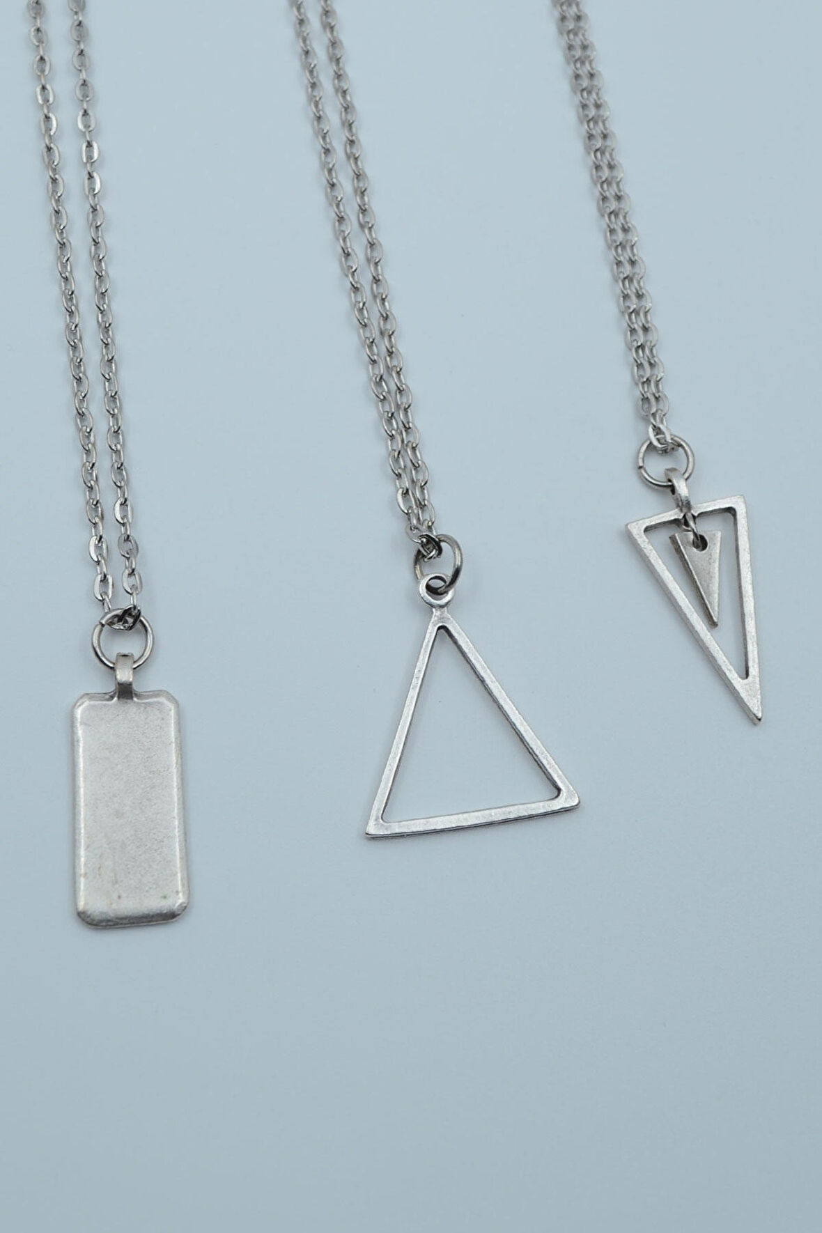 3'lü Dikdörtgen Sallantılı Üçgen Geometrik  Gümüş Kaplama Unisex Düz Zincir Kolye Seti kod 1190