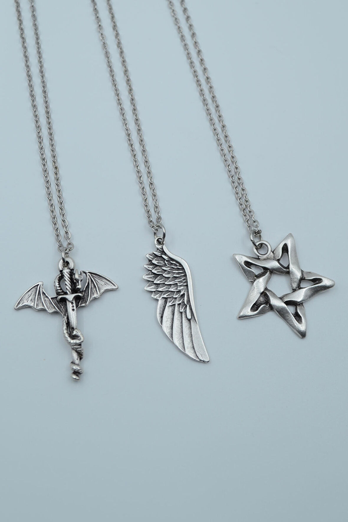 3'lü Ejderha Kılıç Büyük Kanat Pentagram  Gümüş Kaplama Unisex Düz Zincir Kolye Seti kod 1210