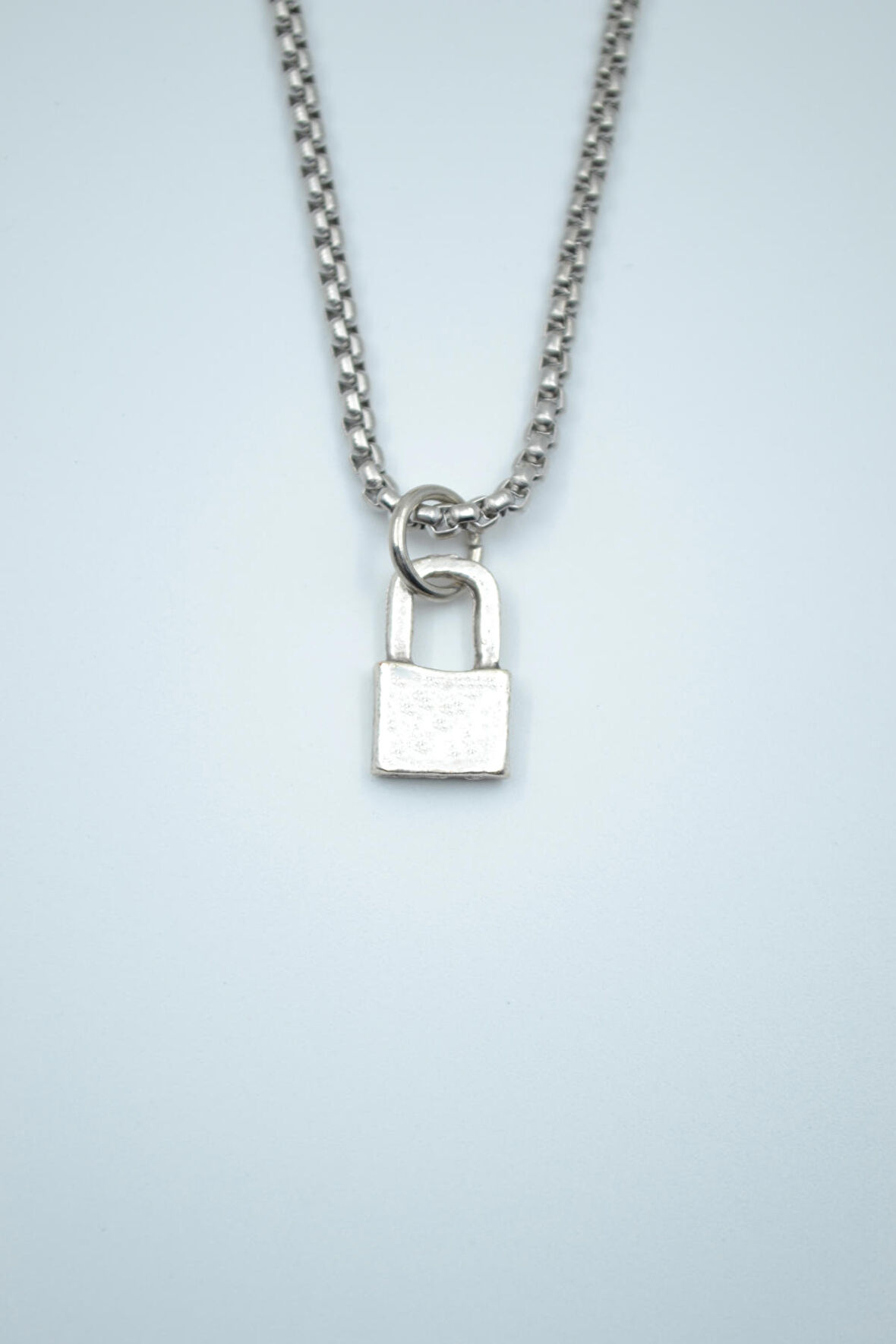 Minimal Kilit Örme Zincir Kolye