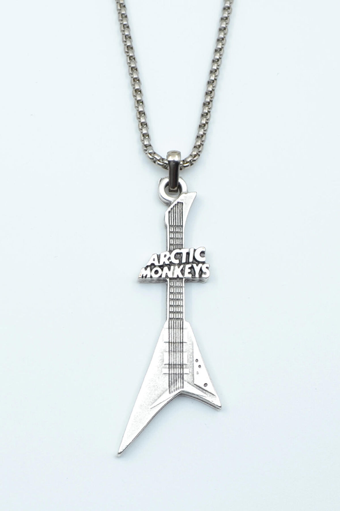 Arctic Monkeys Elektro Gitar Örme Zincir Kolye