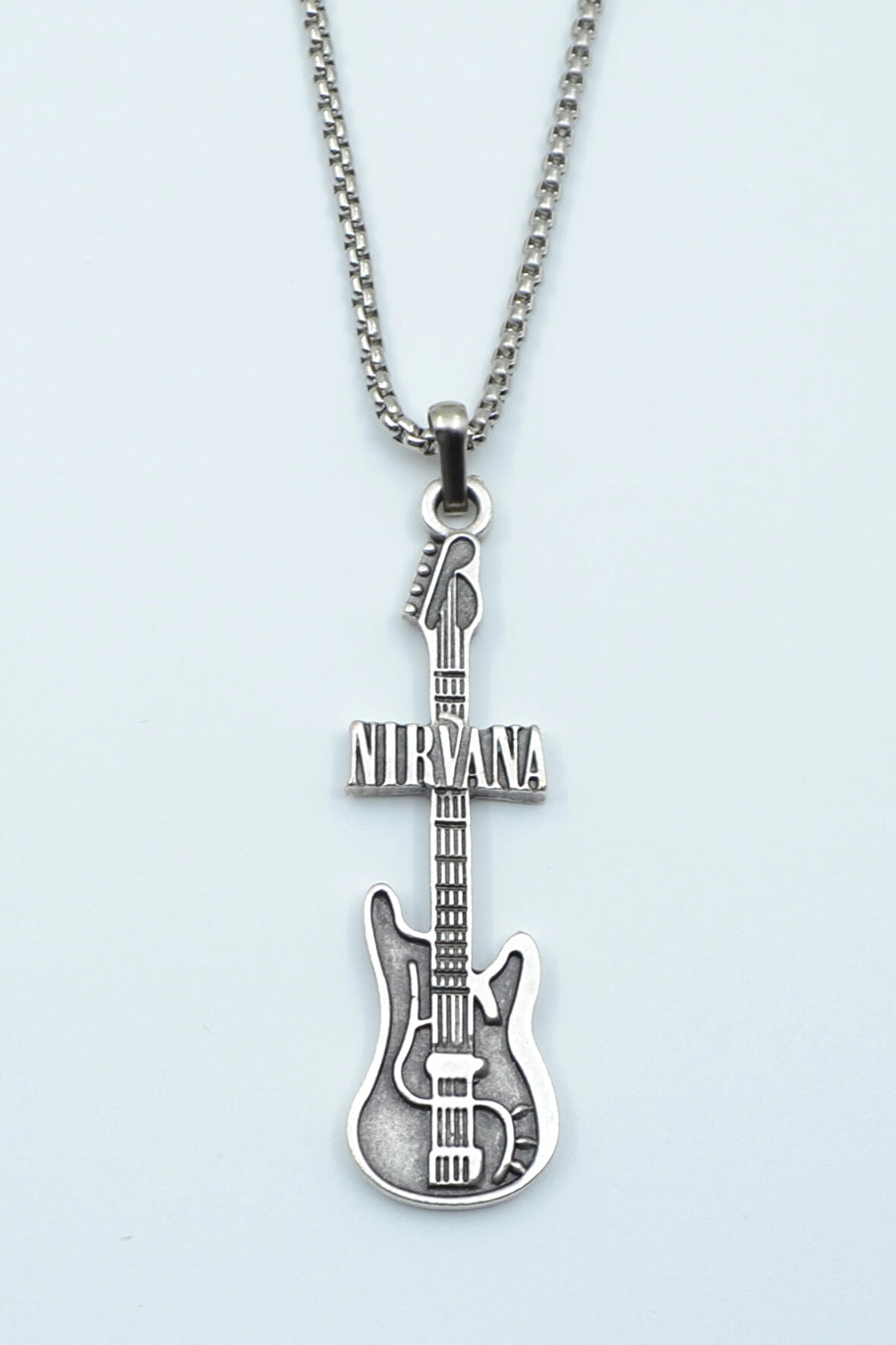 Nirvana Elektro Gitar Örme Zincir Kolye