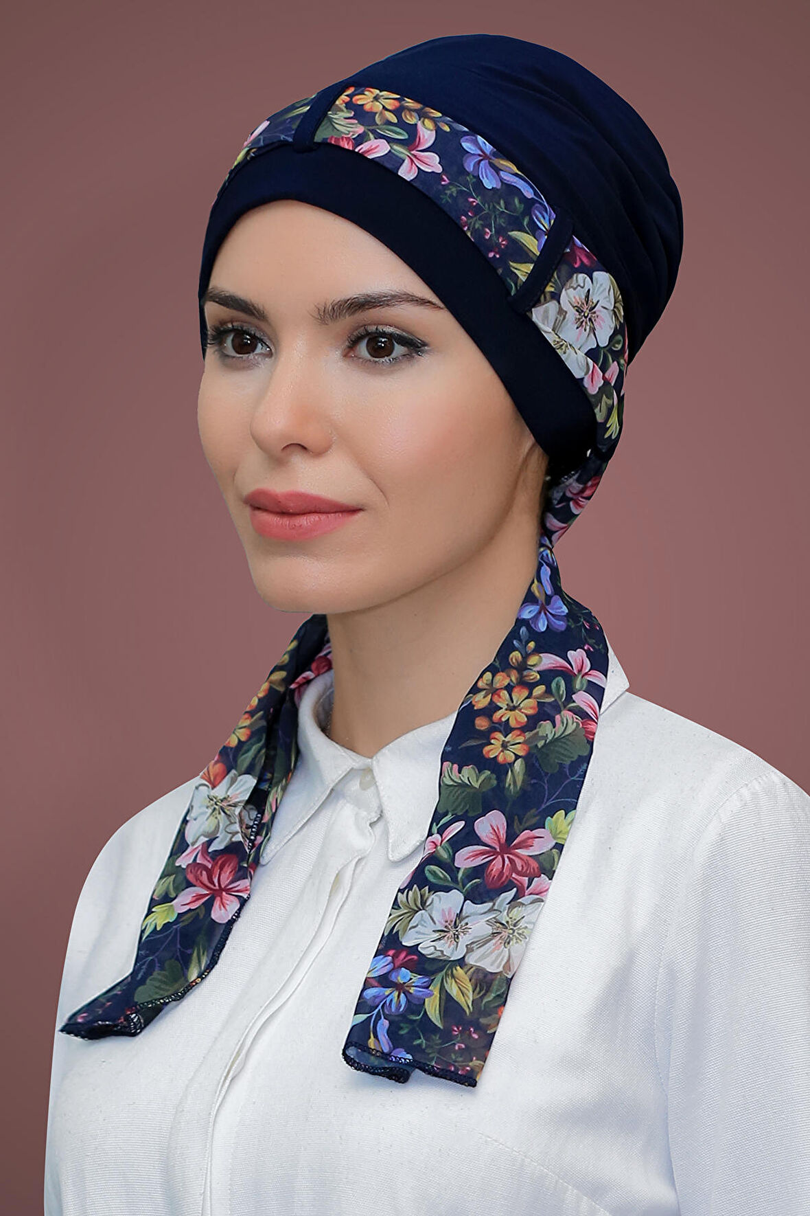 Lacivert Pratik Hazır Geçmeli Tesettür Bone Sandy Kumaş Desenli Şifon Kemerli 1205D_02