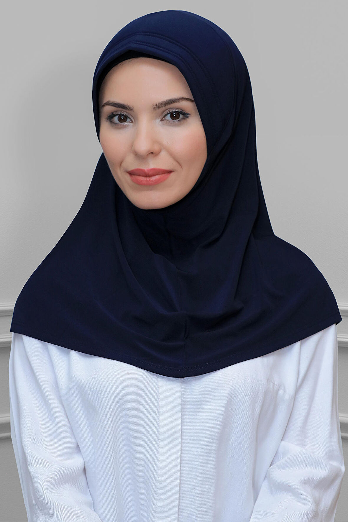 Lacivert Pratik Hazır Geçmeli Tesettür Eşarp Sandy Kumaş Sade 1600_02
