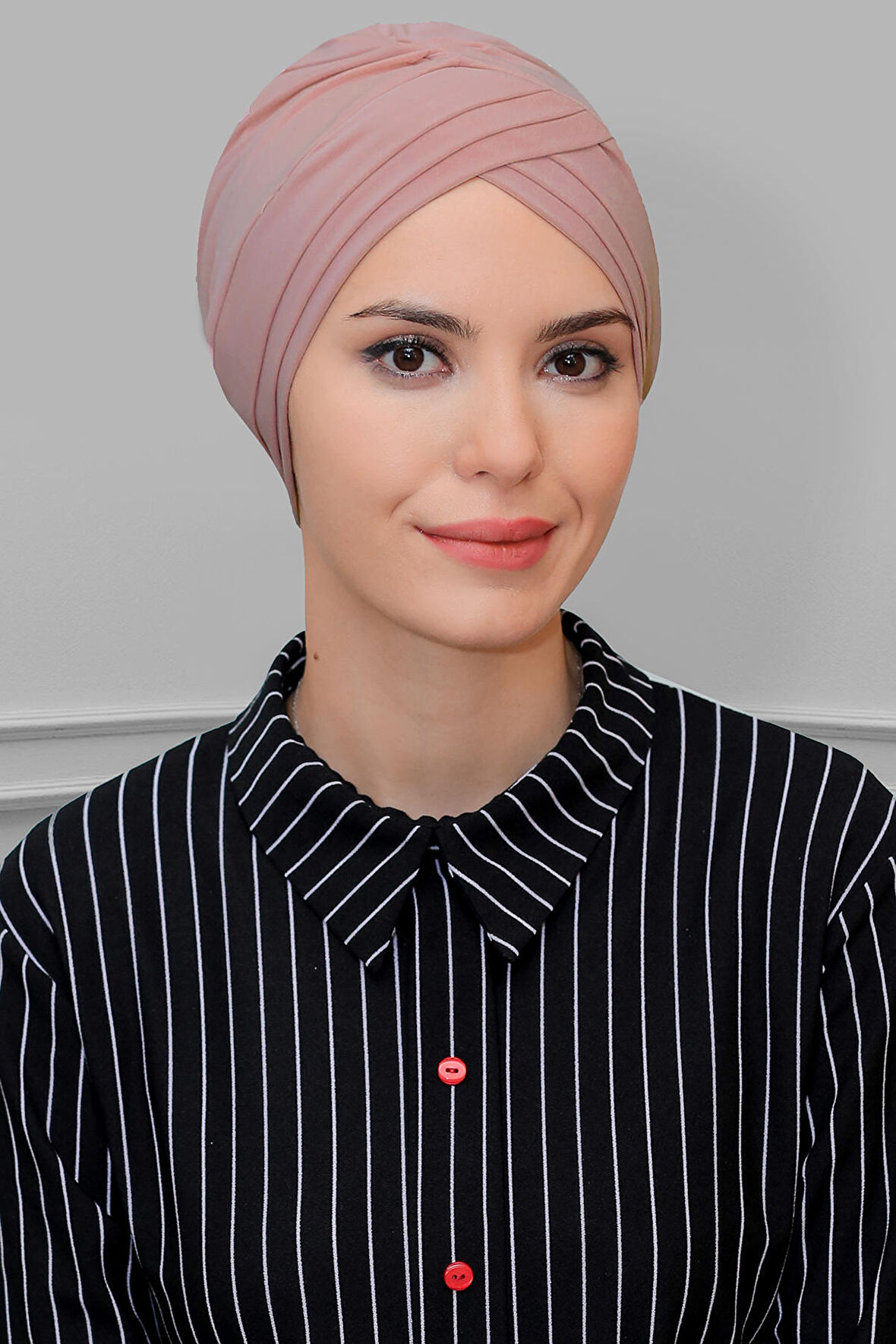 Pudra Pratik Hazır Geçmeli Tesettür Bone Sandy Kumaş Üç Çapraz 1803_06