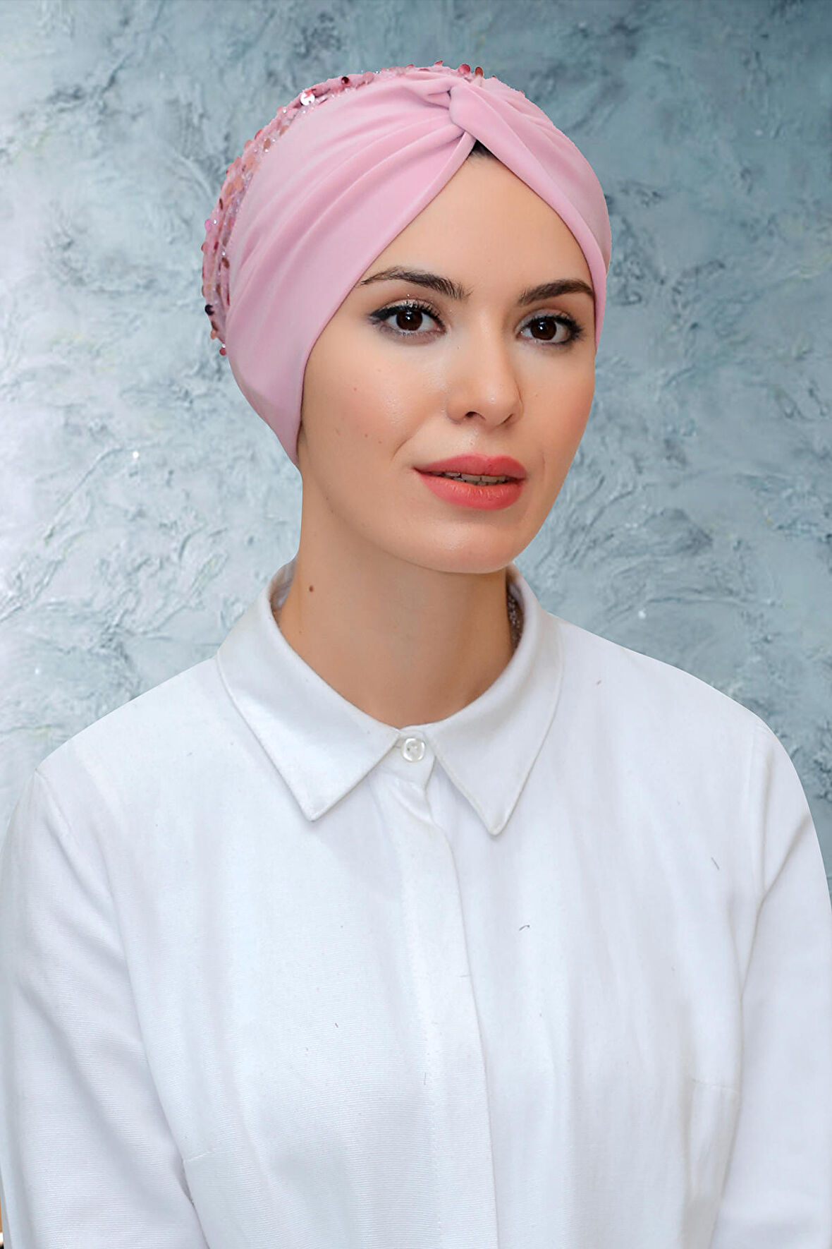 Pudra Pratik Hazır Geçmeli Tesettür Bone Sandy Kumaş Pullu Büzgülü 1906_06