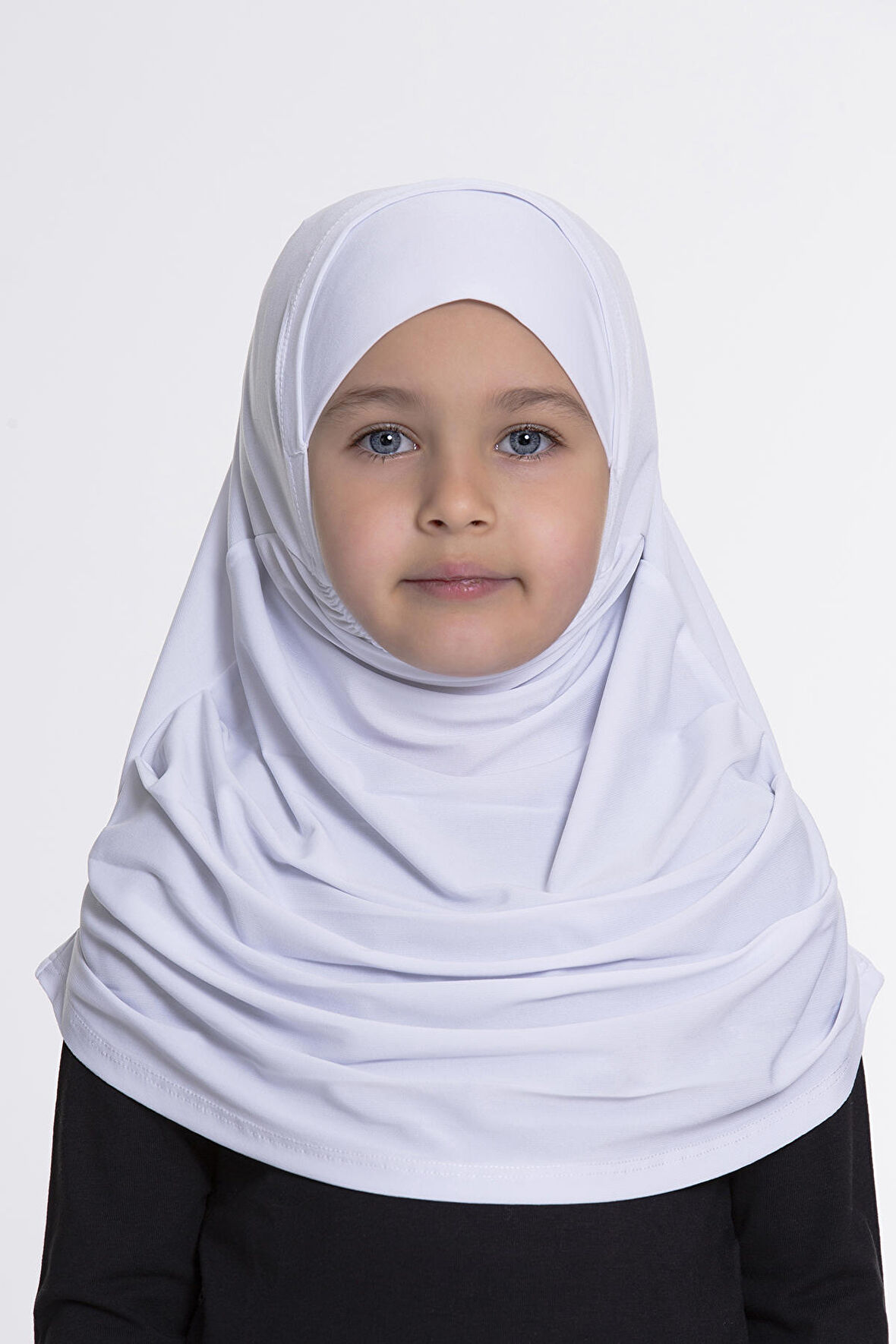 Beyaz Pratik Hazır Geçmeli Çocuk Tesettür Bone Sandy Kumaş Kendinden Boneli 78_42