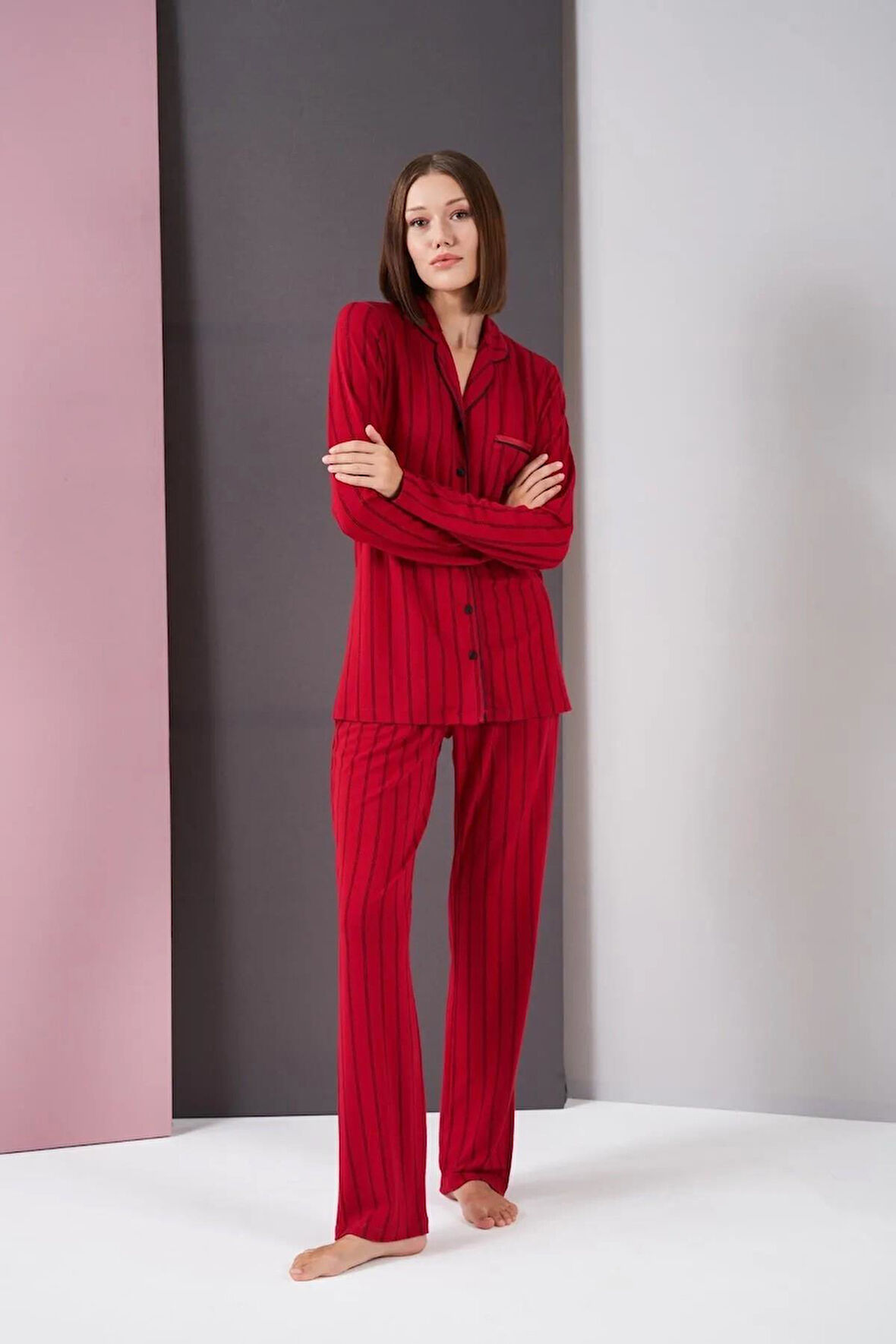 Pjs 26003 Kadın Boydan Patlı Düğmeli Balık Sırtı Çizgili Uzun Kol Pijama Takımı