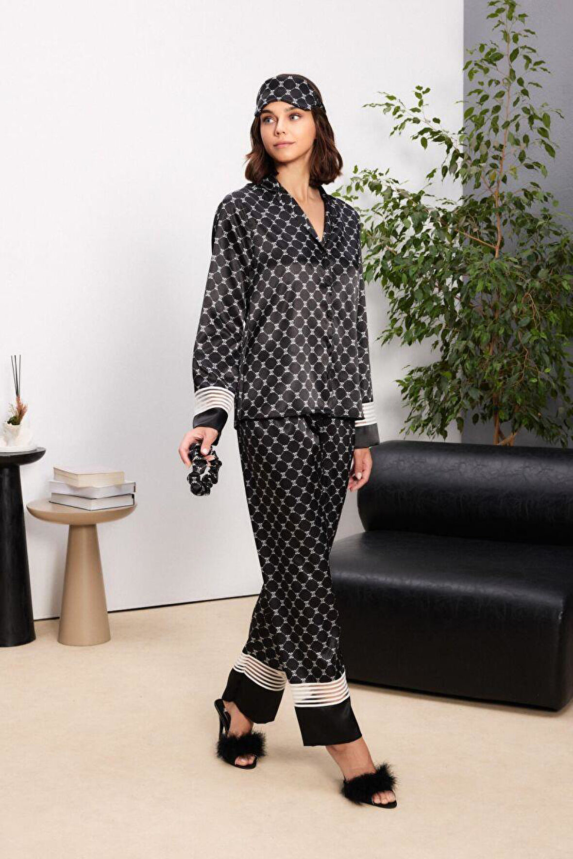 Pierre Cardin Kadın Saten Önden Düğmeli Uzun Kollu Toka Hediyeli Pijama Takım