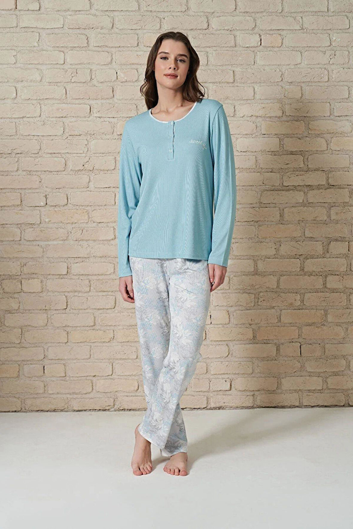 Pijadore 1722 Büyük Beden Kadın Düğmeli Uzun Kol Pijama Takım