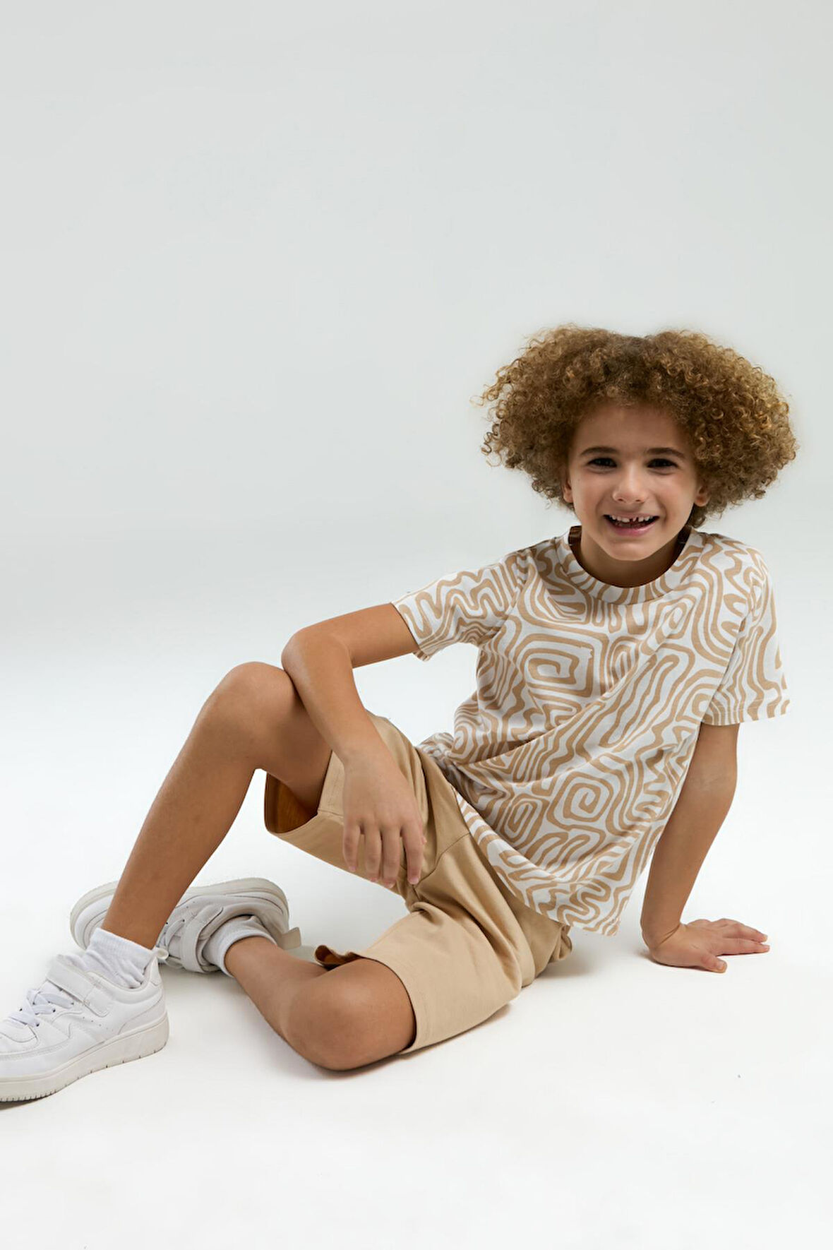 Arnetta 3302 Garson Erkek Çocuk Desenli Bisiklet Yaka Kısa Kollu Şortlu Pijama Takım