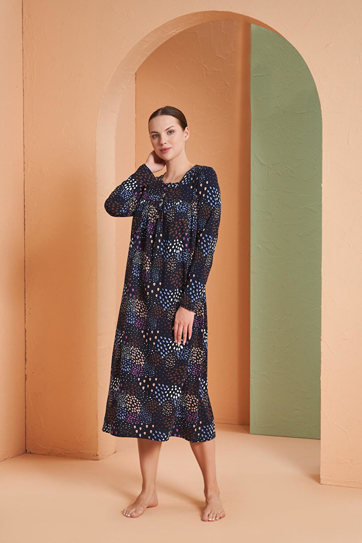 Pjs Kadın Desenli Yuvarlak Düğmeli Yaka Uzun Kollu Gecelik