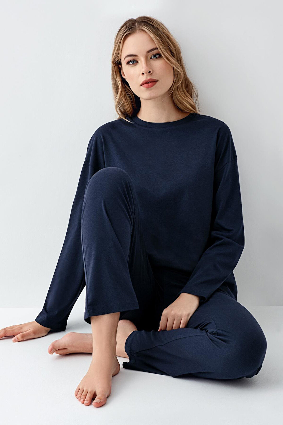 Arnetta Kadın Modal Pamuklu Bisiklet Yaka Uzun Kollu Rahat Düz Pijama Takım