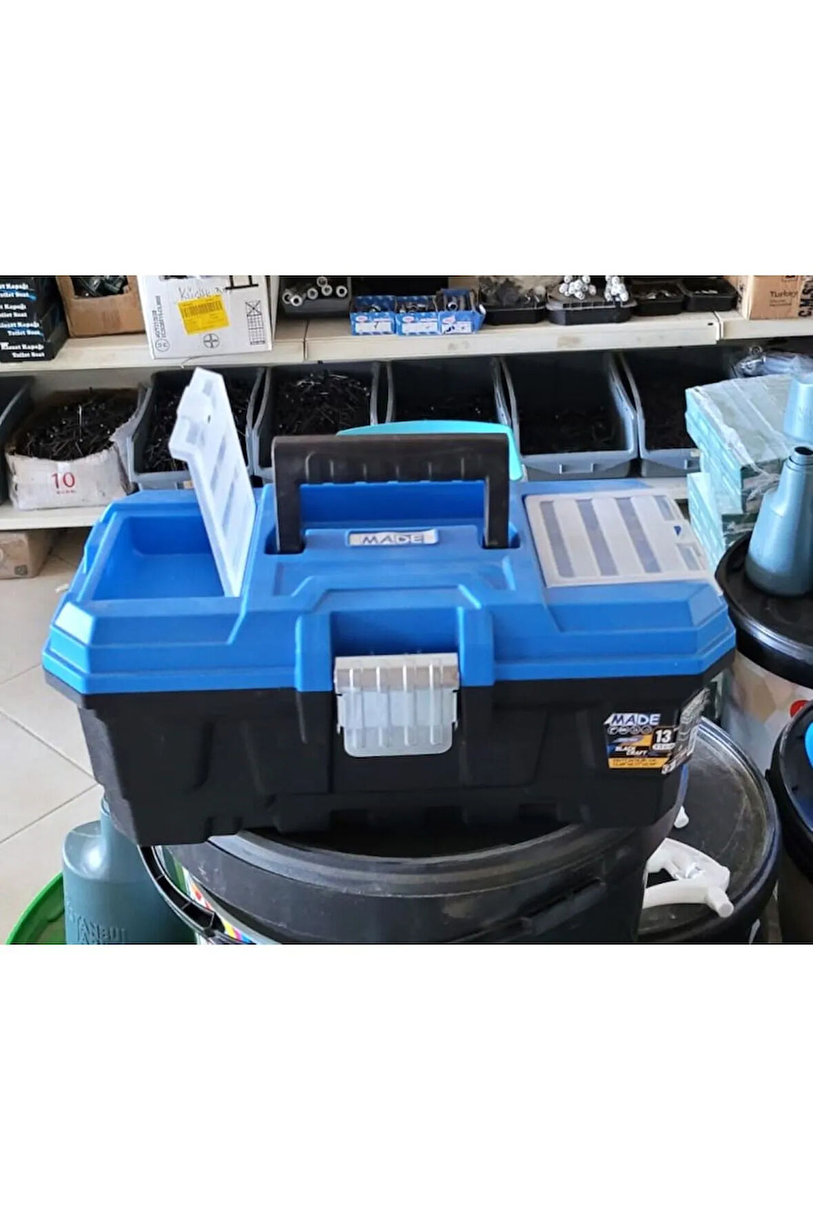 13 Craft Kilitli Plastik Takım Çantası, Hafif ve Şık Saklama Çözümünüz