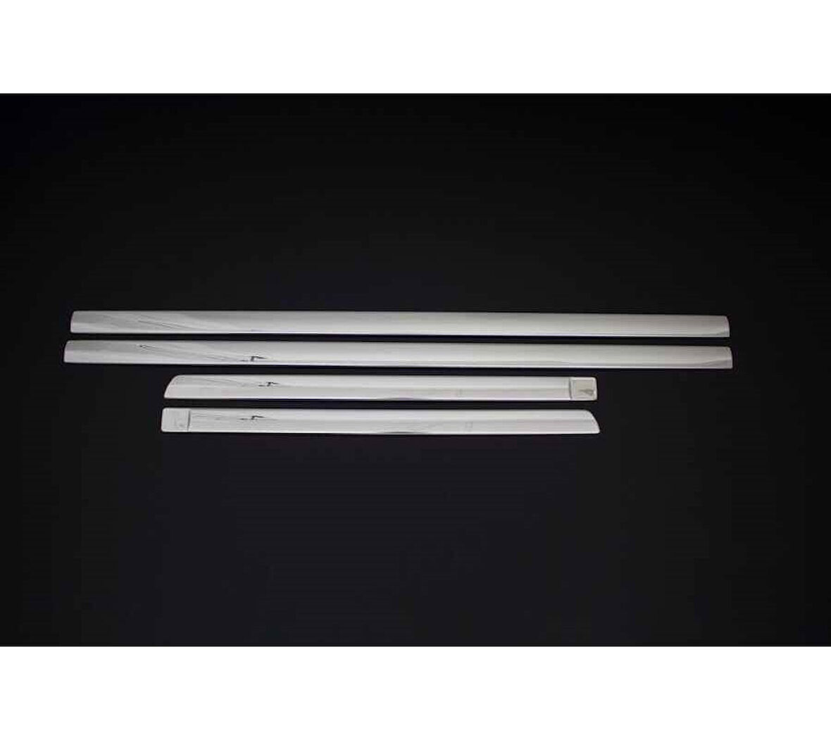 Yan Kapı Çıtası Krom 4 Parça Focus-2 HB 2005-2008 Arası Modeller İçin