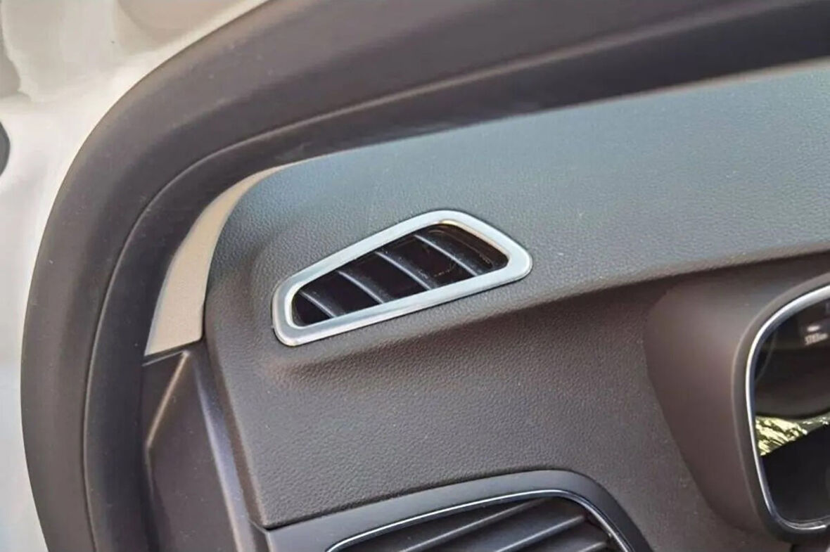 Havalandırma Üst Çerçeve Krom Extra Kalite 2 Parça Megane-4 HB 5D 2016 Ve Sonrası Modeller İçin