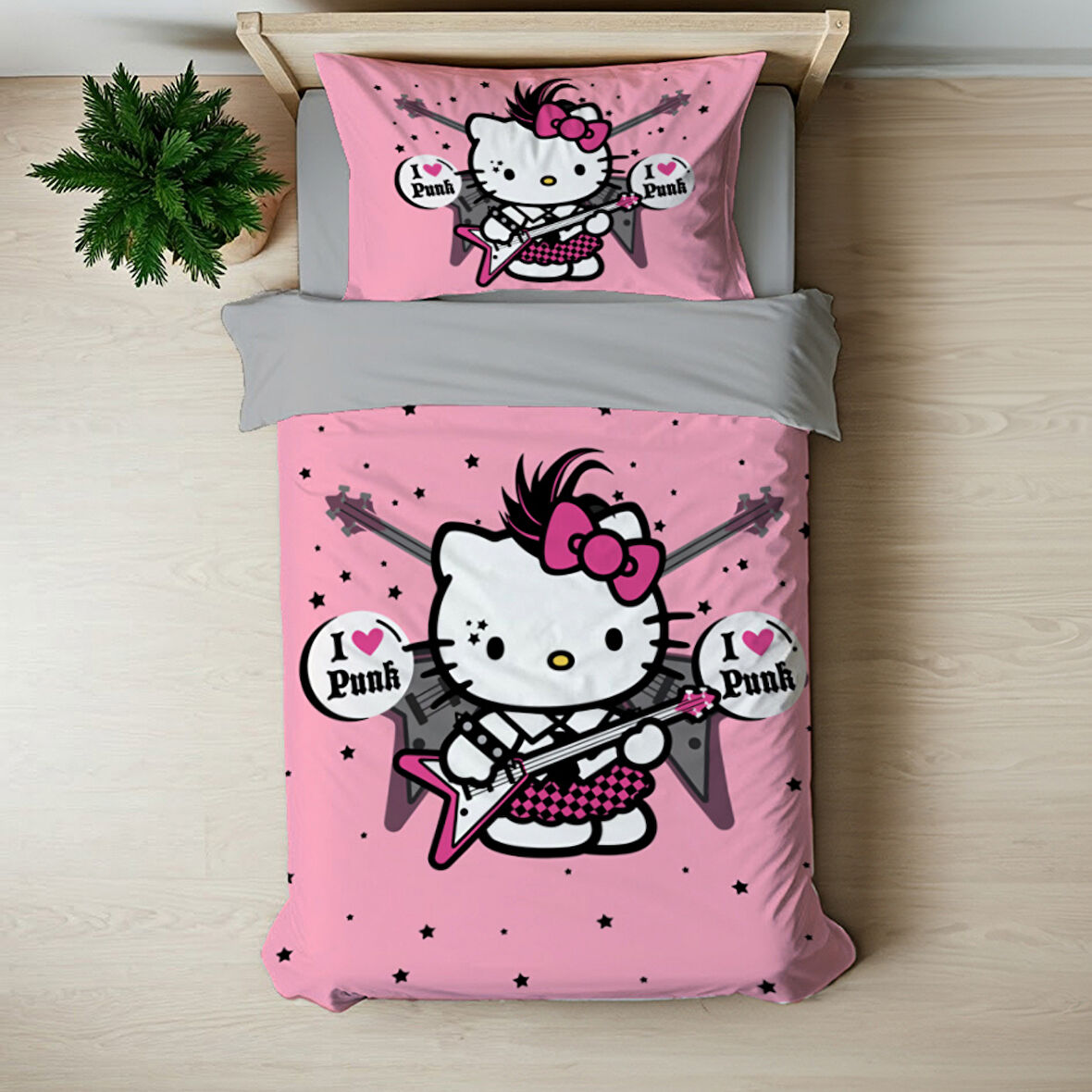 Hello Kitty Temalı Baskılı Tek Kişilik Nevresim Takımı