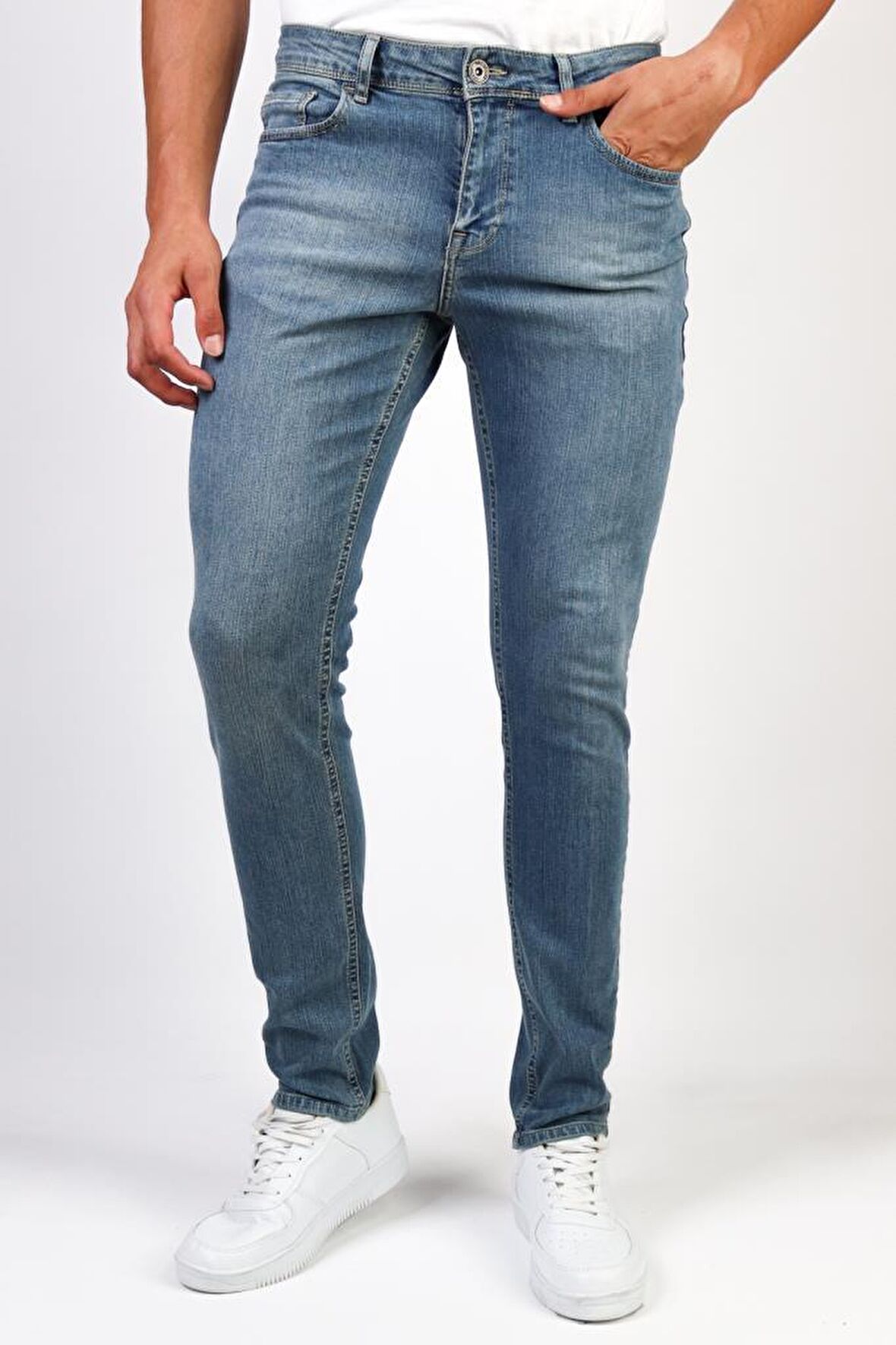 Erkek Açık Mavi Taşlamalı Slim Fit Denim Jeans Kot Pantolon HLTHE001943A