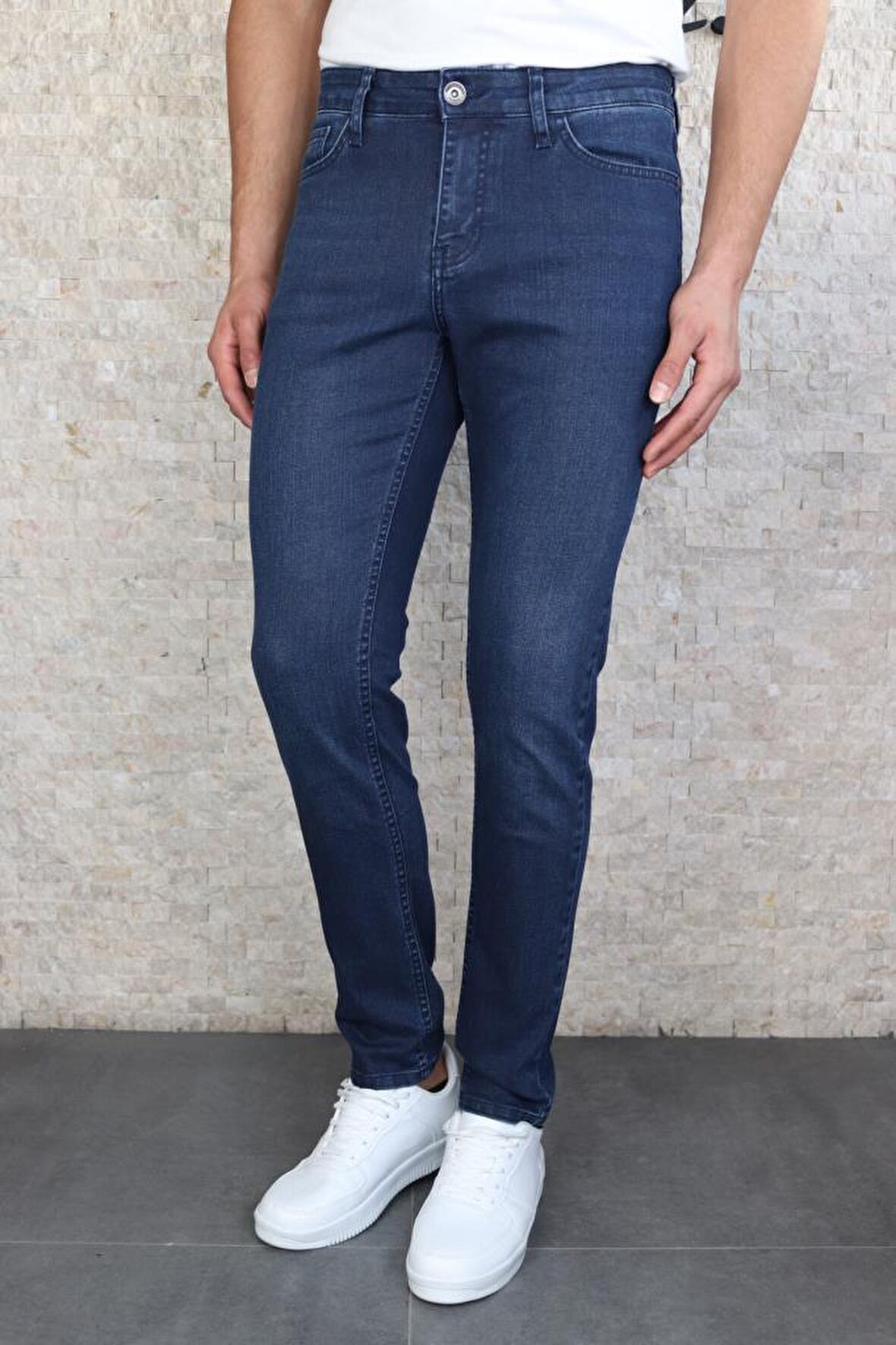 Erkek Lacivert Slim Fit Licralı Esnek Taşlamalı Kot Pantolon 842Hltvalblue HLT00842