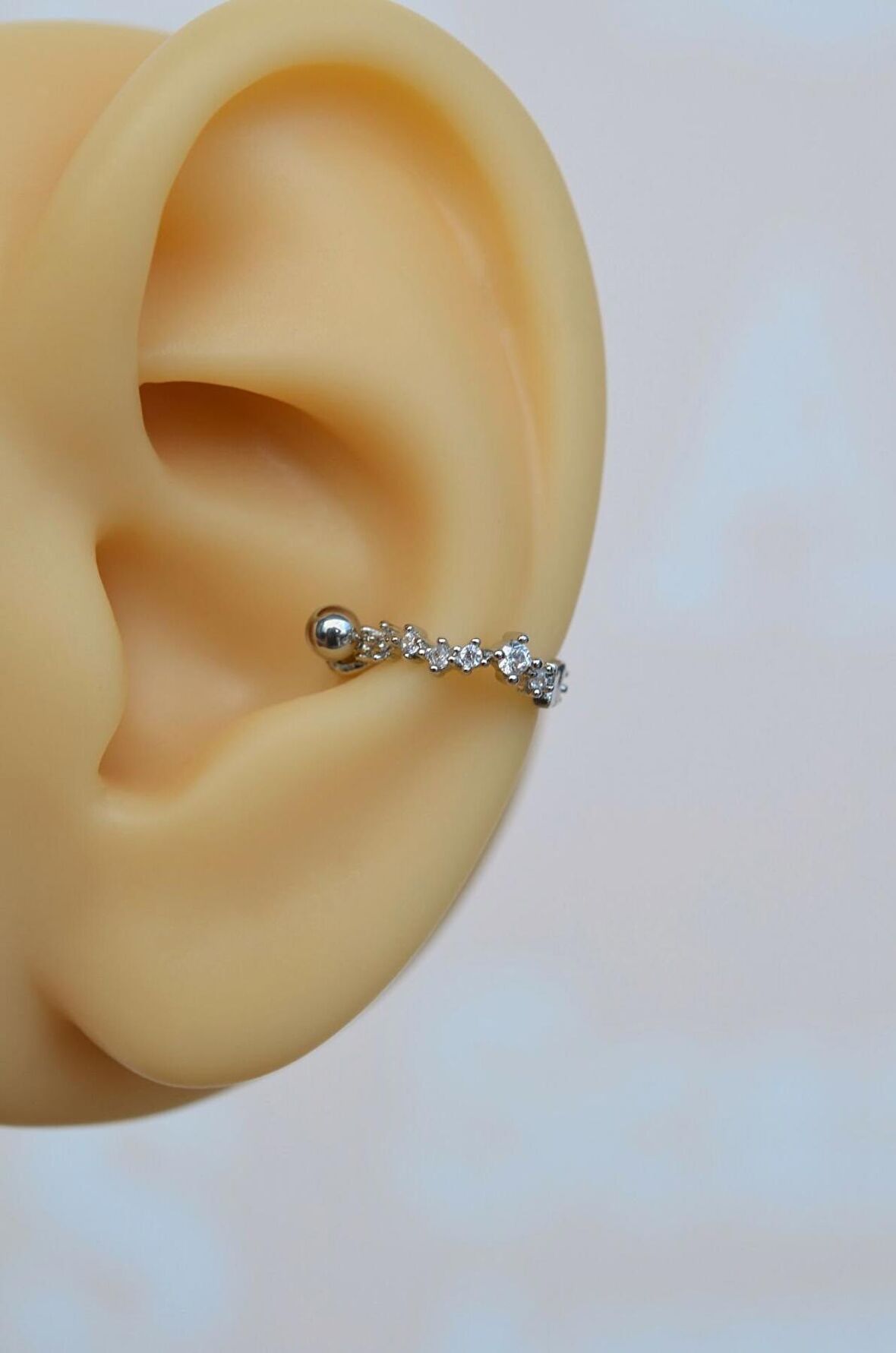 Taşlı Kelebekli Helix Piercing Taşlı Conch Piercingi Halka Model Gümüş Renk