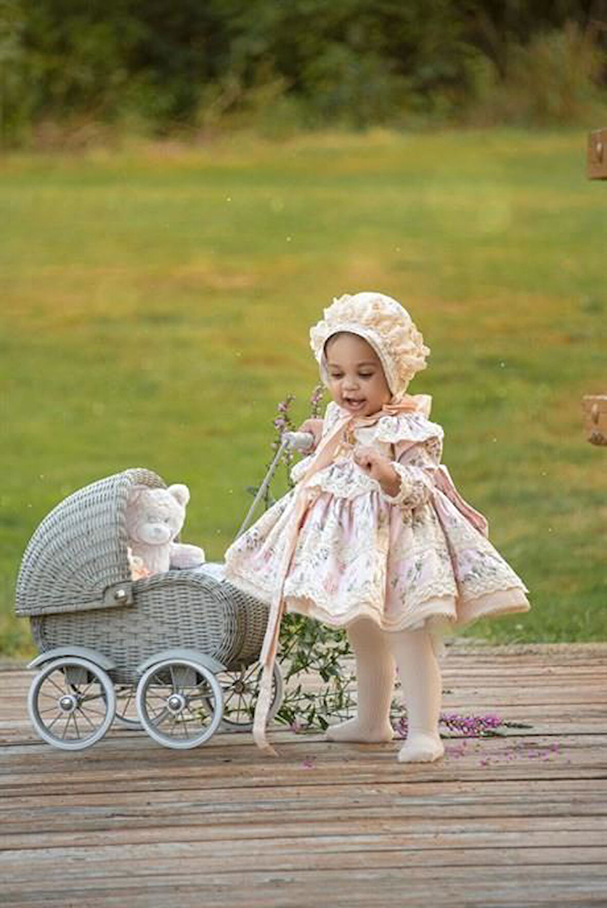 Somon Çiçekli Vintage Kız Bebek Elbisesi, Özel Dikim Kız Çocuk Elbisesi, Doğum günü elbisesi, fotoğraf çekim elbisesi, Kız Bebek Hediyesi, 0-12 Yaşa Uygun