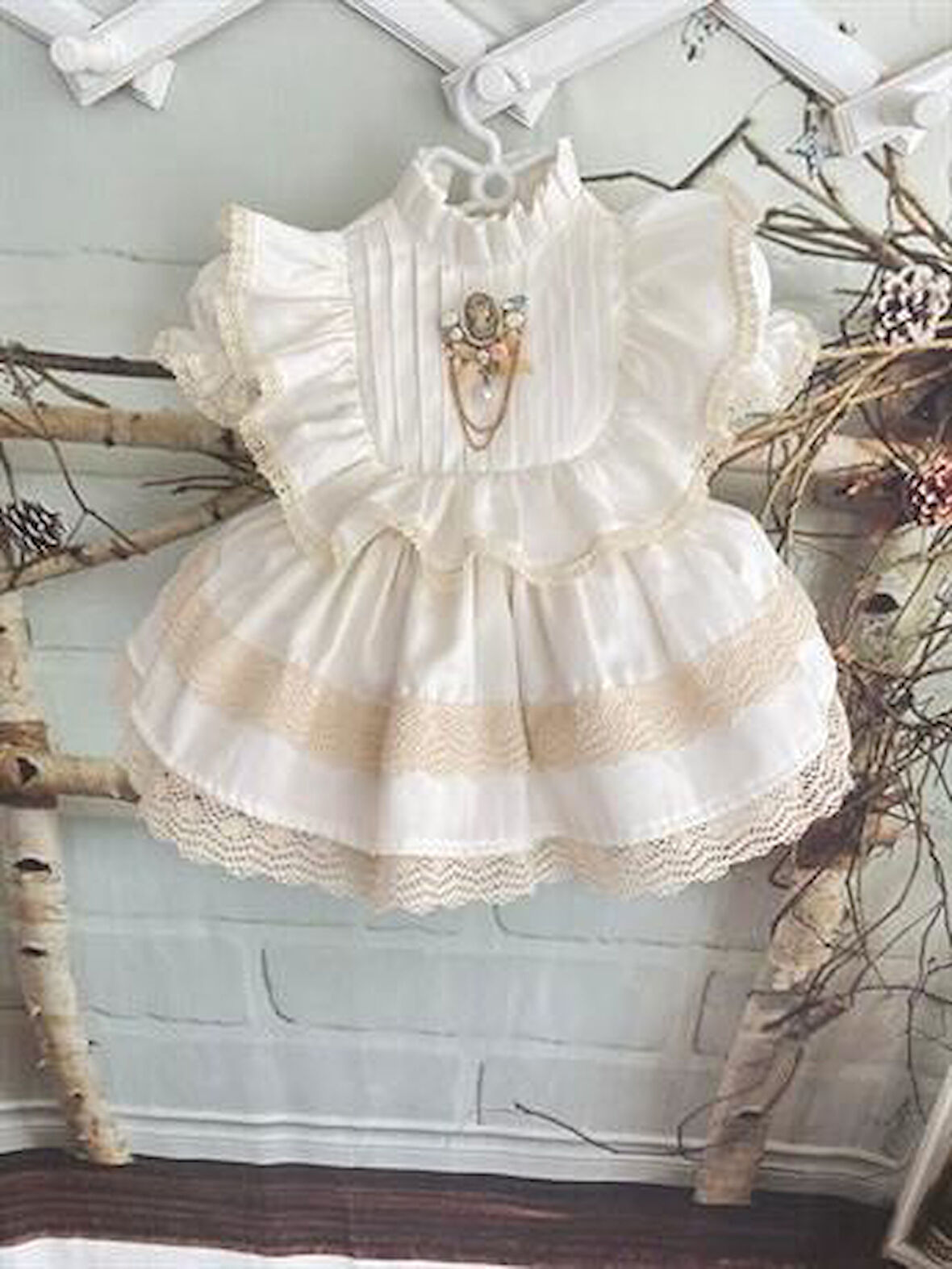 Krem Kız Bebek Elbisesi,Doğum günü elbisesi, fotoğraf çekim elbisesi,0-12 Yaşa Uygun