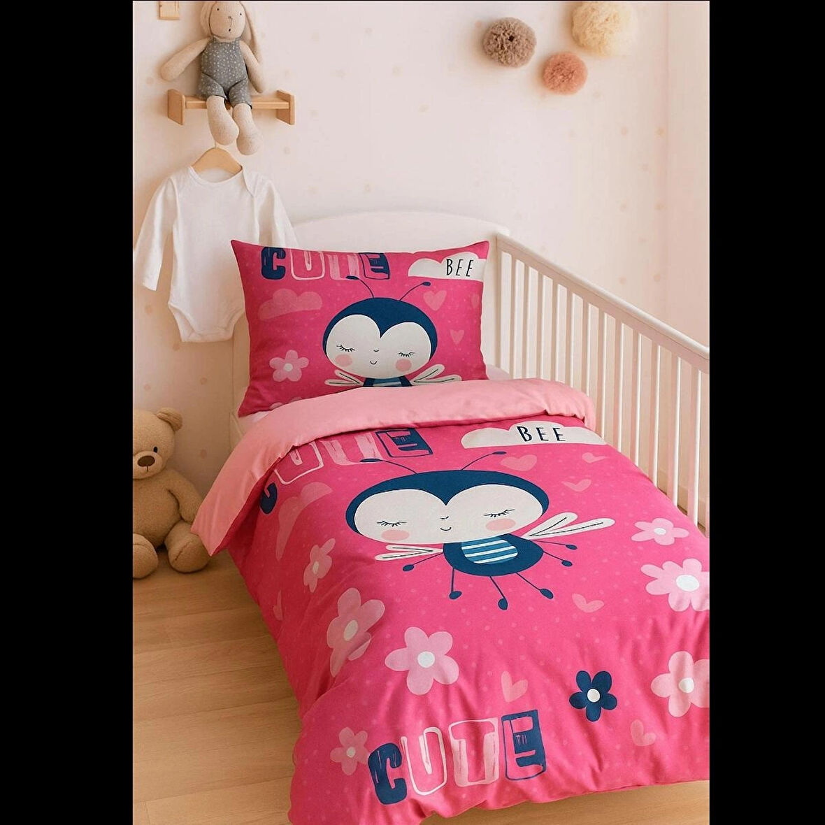 Dijital Baskılı 3d Pamuklu Yenidoğan Bebek Nevresim Takımı Cute Bee Pink