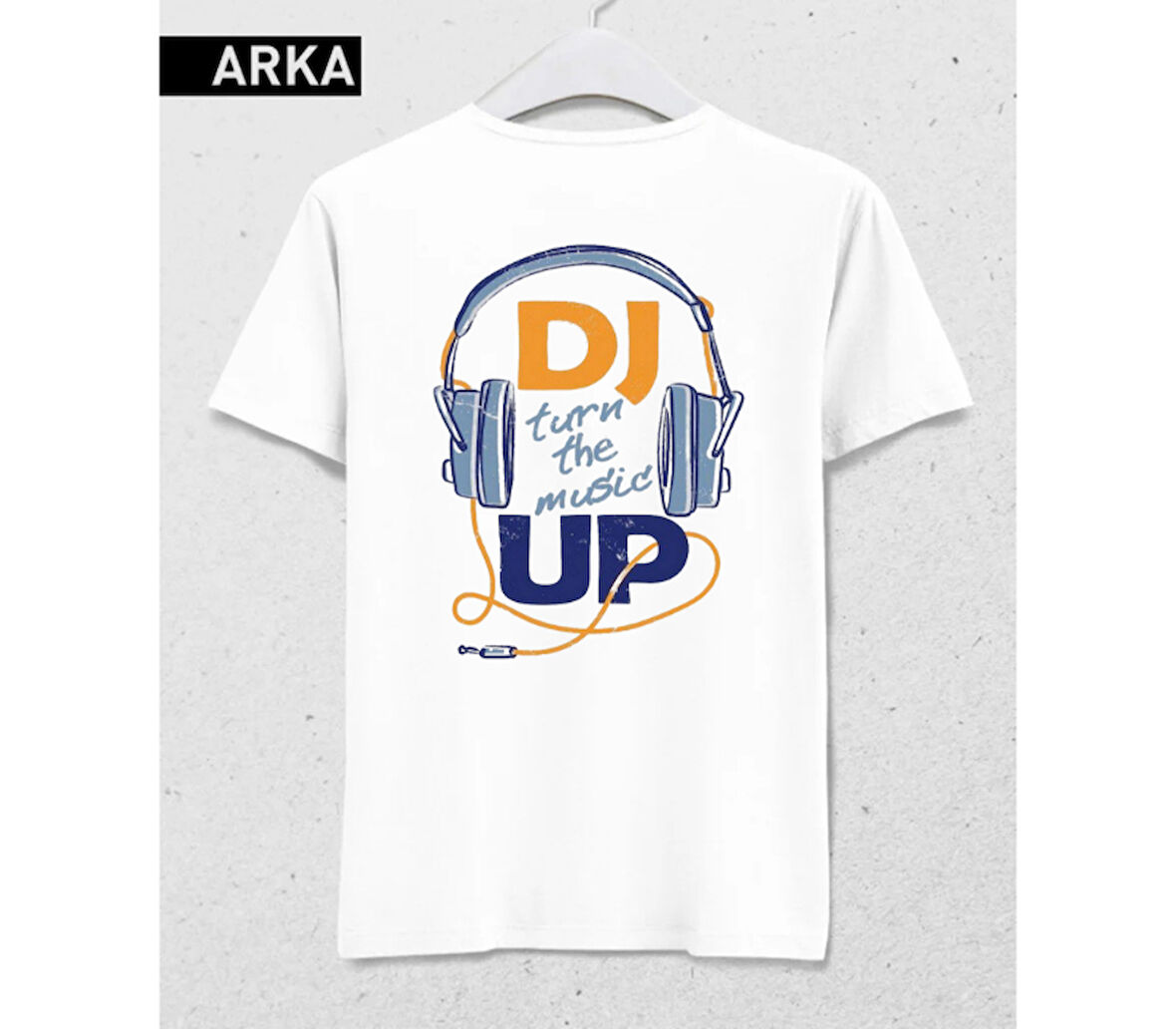 DJ Turn The Music Up T-Shirt – Sesini Aç, Tarzını Göster Beyaz