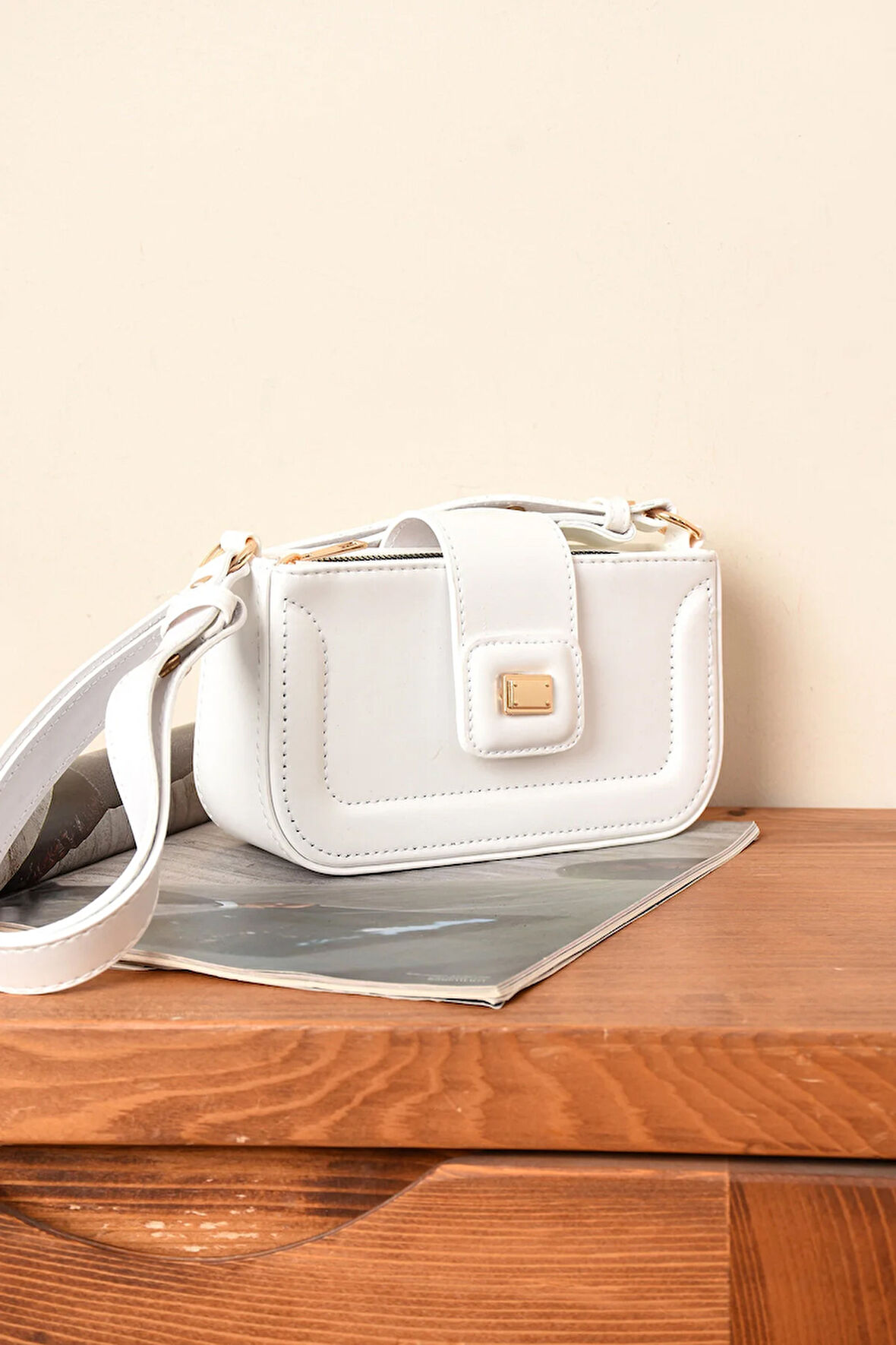 Kadın Şık Tasarımlı Omuzdan Asmalı Ayarlanabilir Kaliteli İşçilikli Çanta