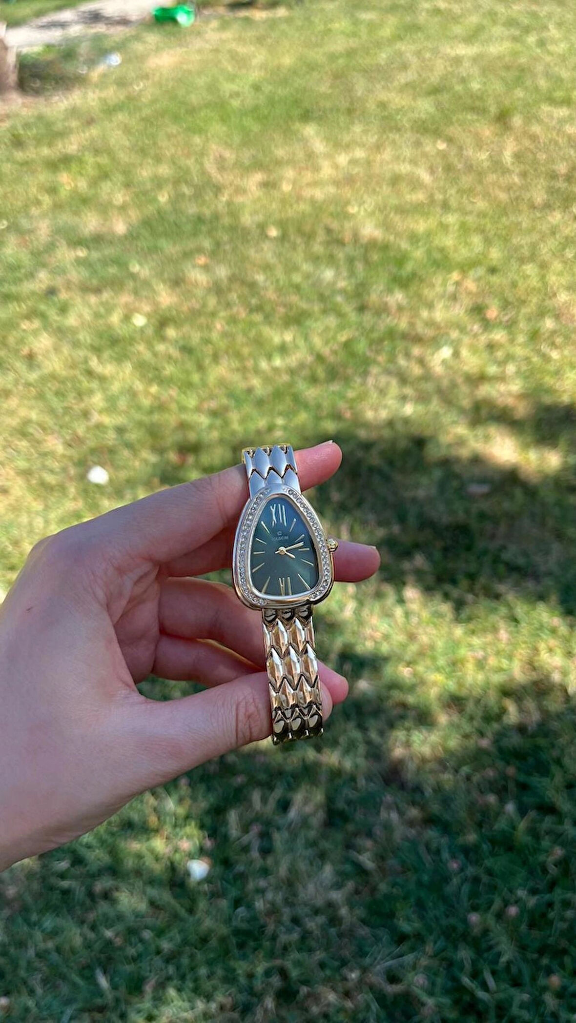 SERENAY MODEL ÇELİK YEŞİL ÇELİK KADIN KOL SAATİ