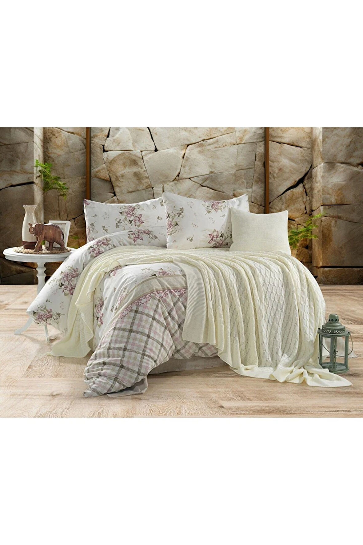 Zuzu Çift Kişilik 57 Tel Nevresim Takımı Triko Battaniyeli 200 X 220 Cm