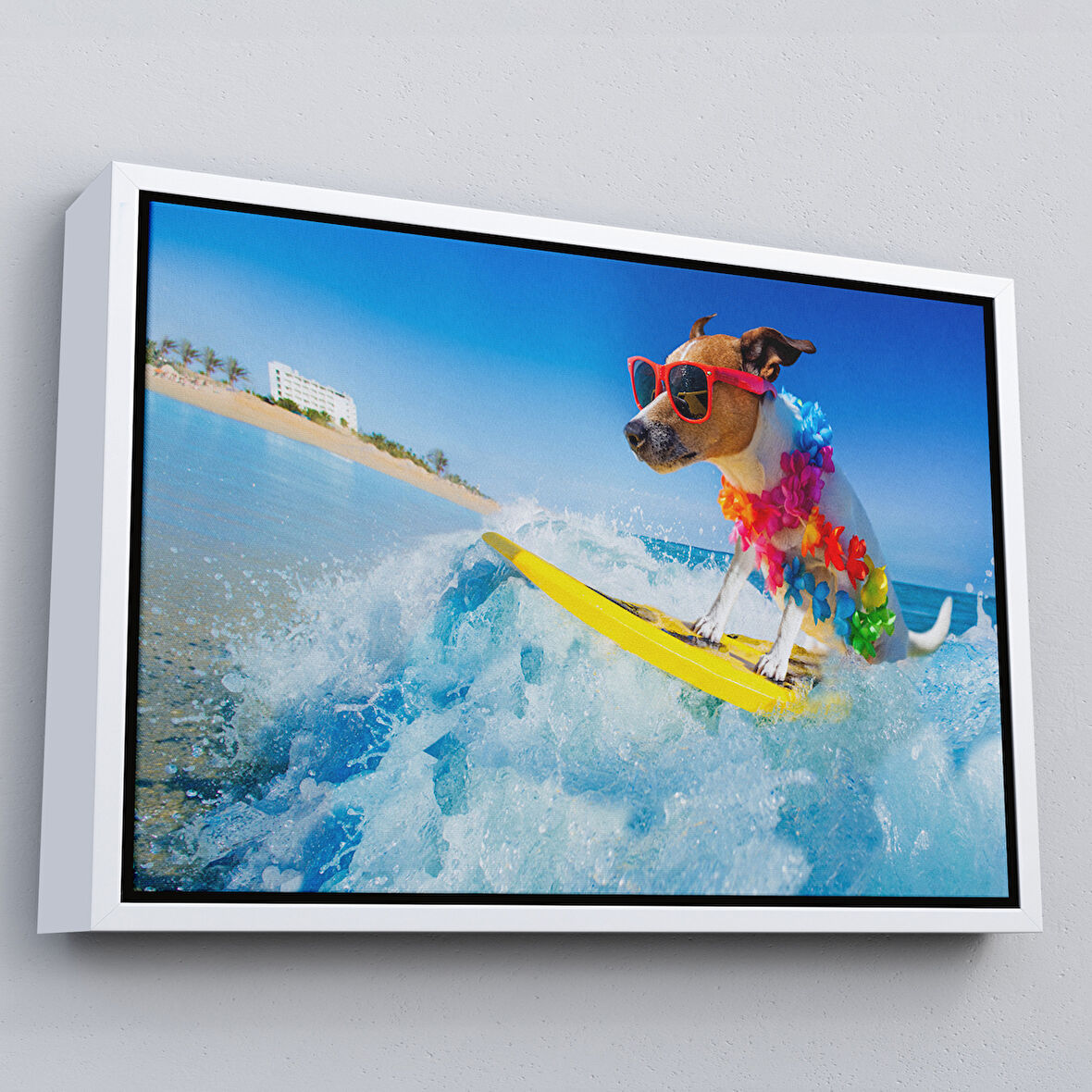 Siyah Çerçeveli Su Kayağı Yapan Köpek Dekoratif Kanvas Tablo