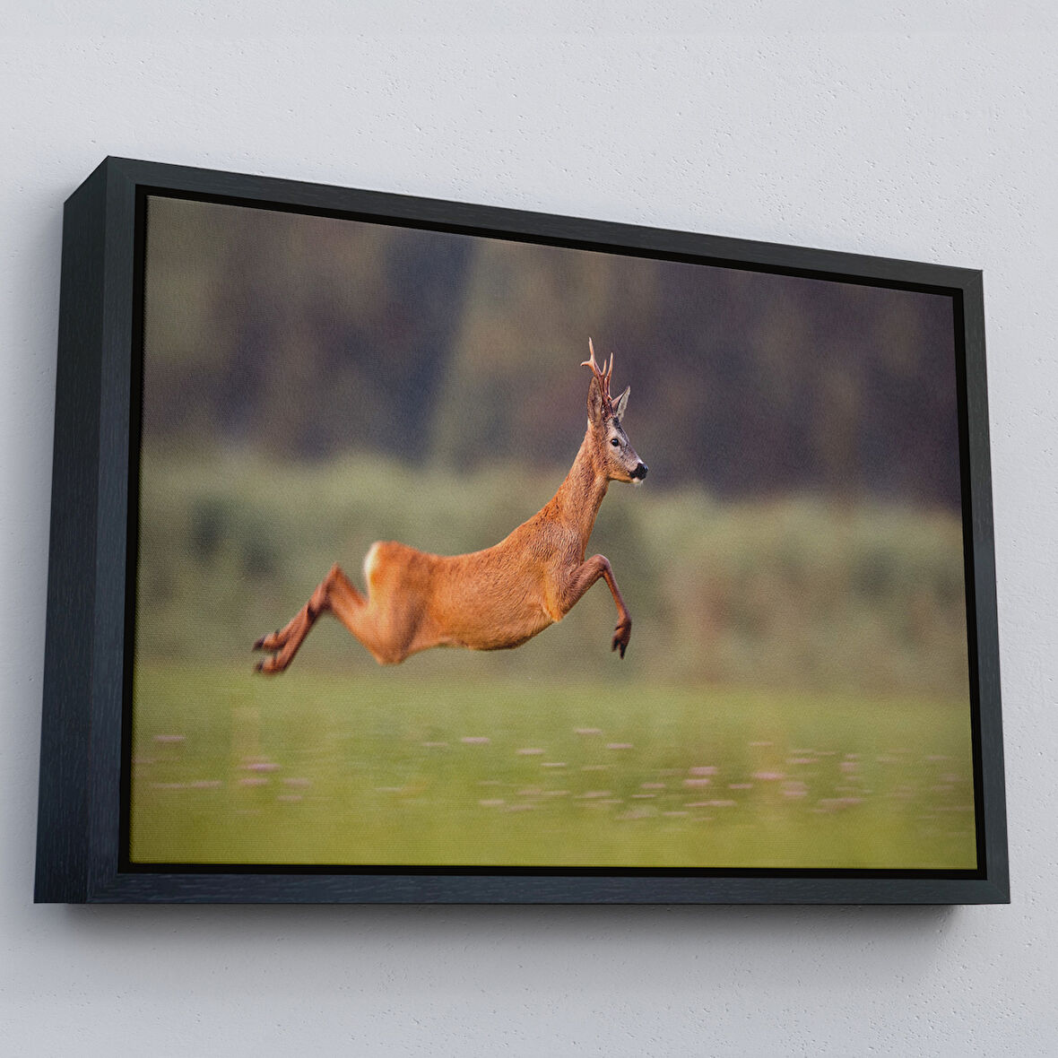 Siyah Çerçeveli Koşan Geyik Dekoratif Kanvas Tablo