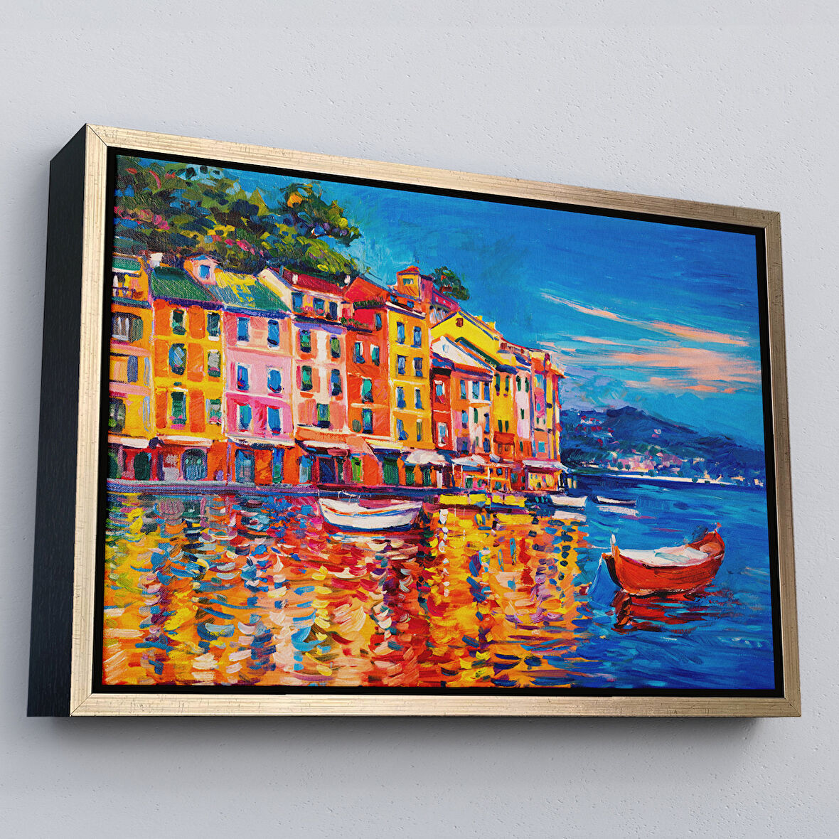 Altın Çerçeveli Deniz de Tekneler Yağlıboya Görünüm Dekoratif Kanvas Duvar Tablosu